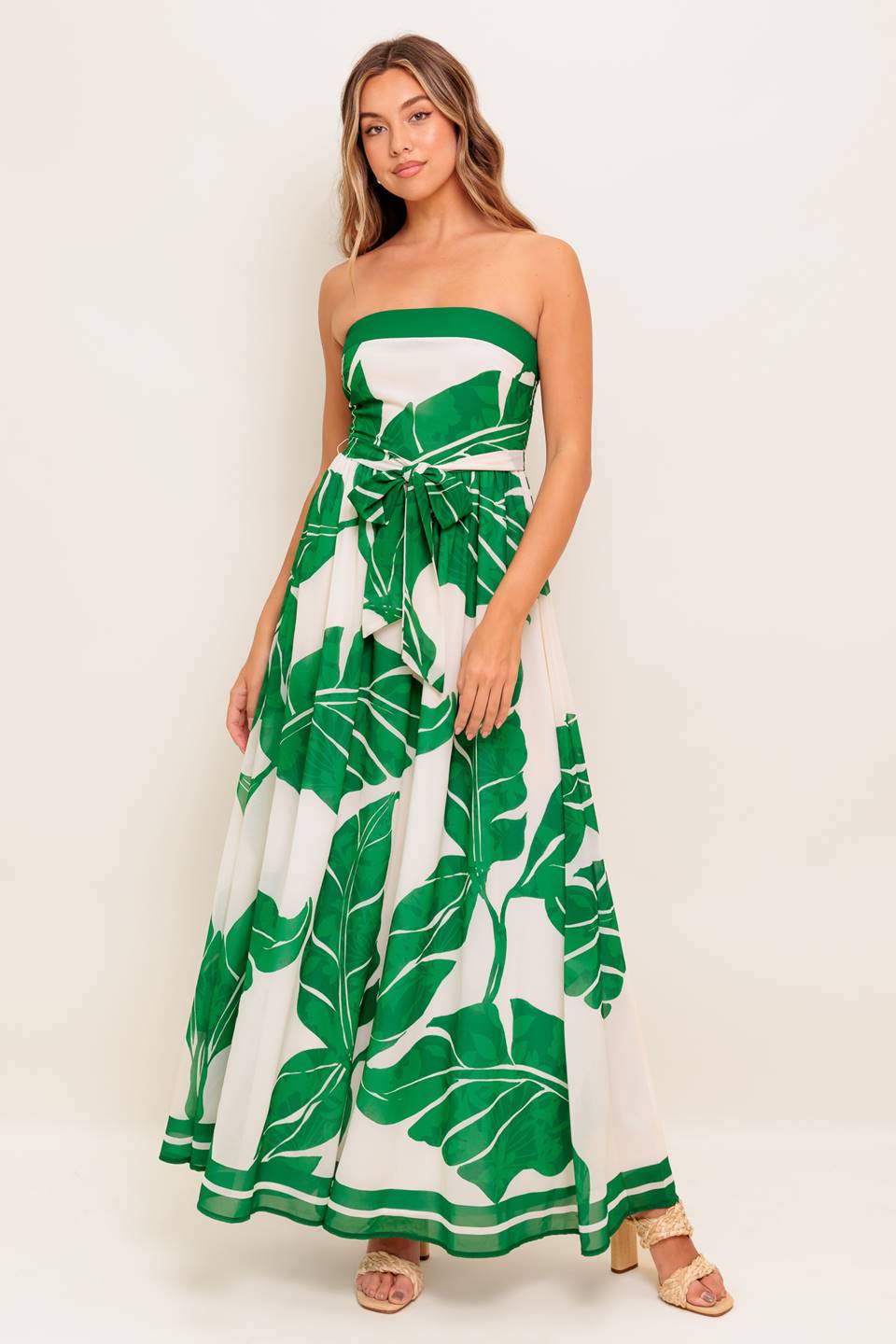 BALI BREEZE Tropical Leaf Print Maxi Dress - Women's Flowy Summer Beach Dress for Vacation, Party & Boho Style