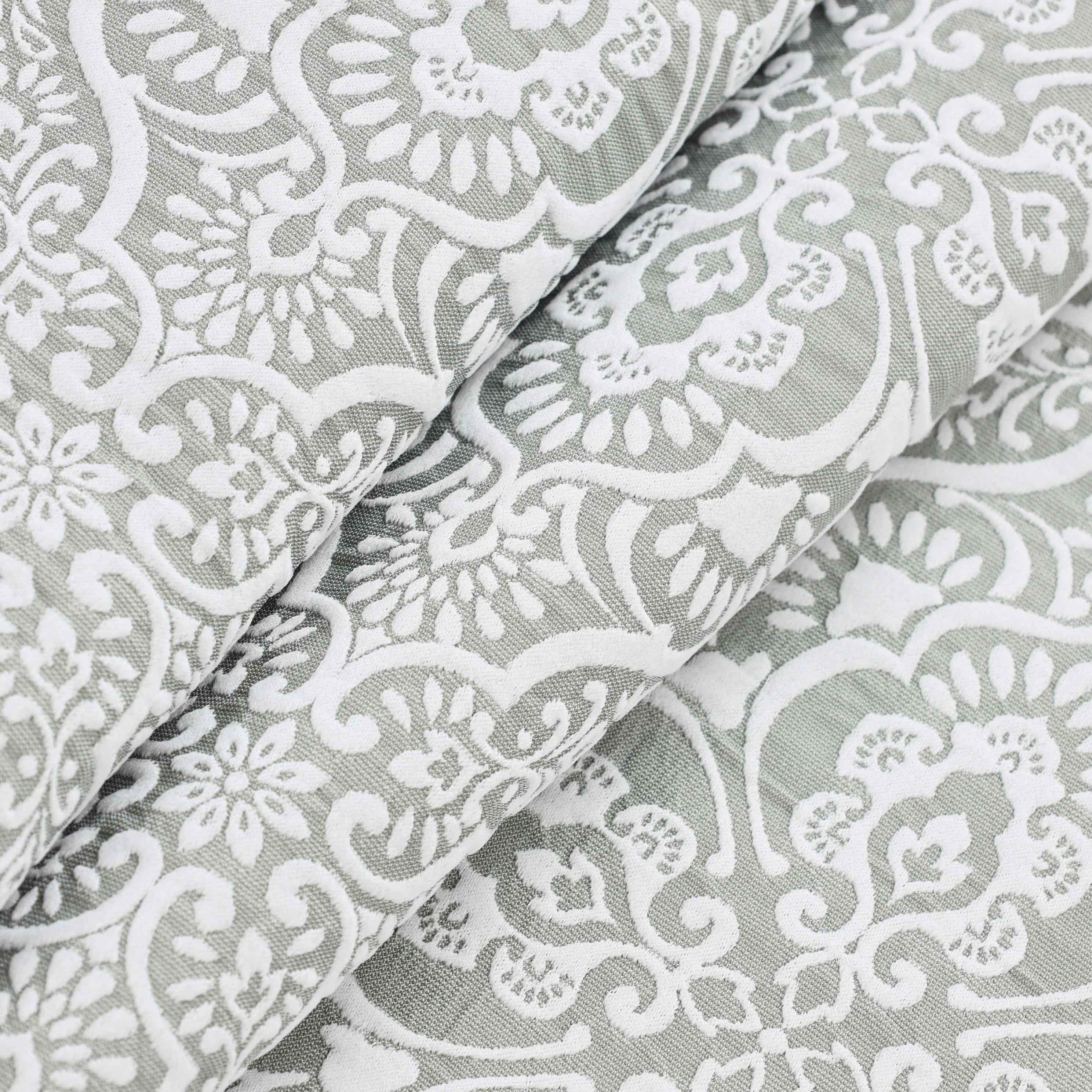 Enzy Medium Weight Floral Matelasse Bedspread & Sham Set - Queen Size Luxury Bedding for Master Bedroom Decor, Guest Room or Hotel Style Makeover