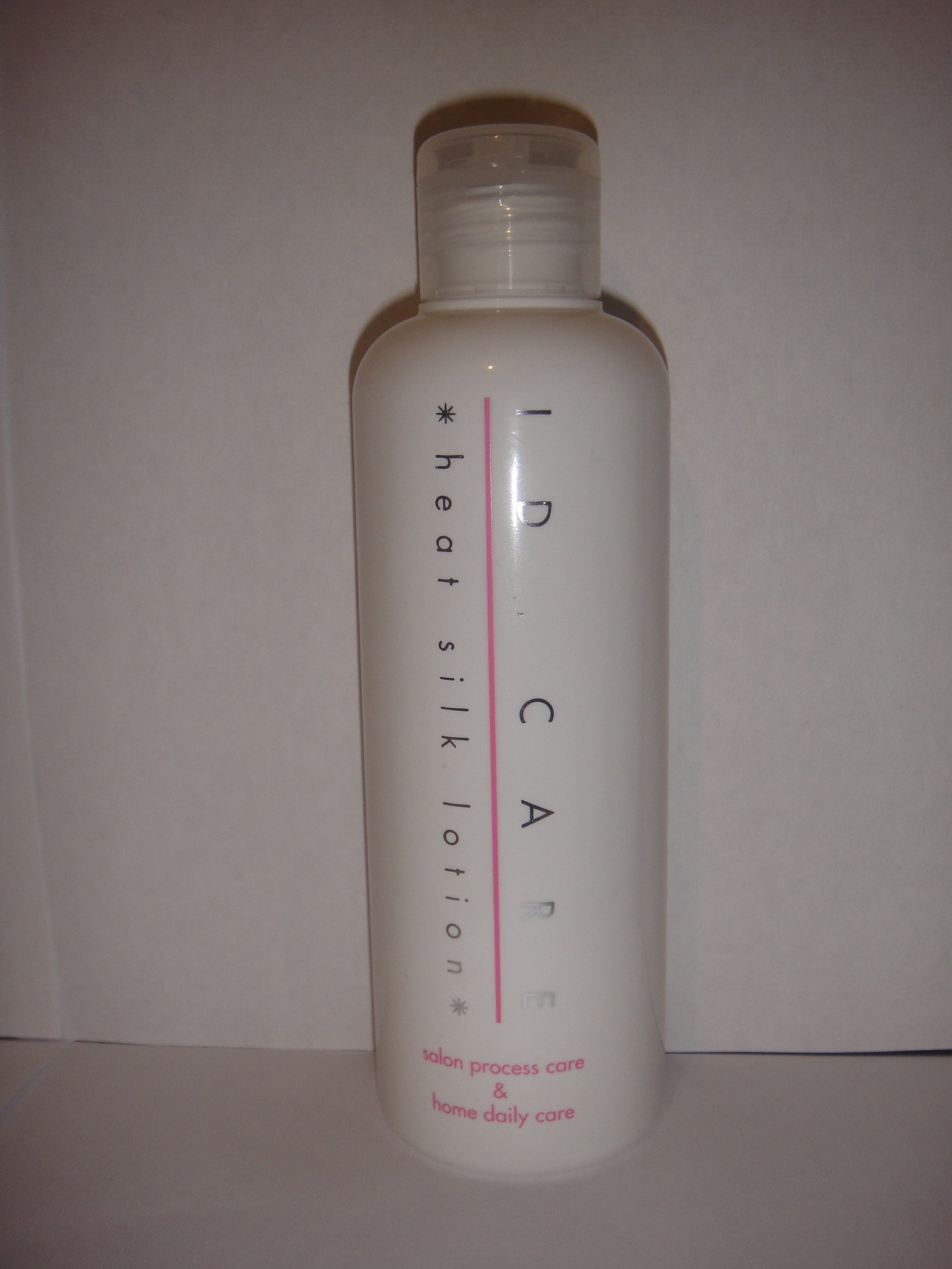 ID CARE Heat Silk Lotion 200ml (6.76 Fl.oz) - Hair Protection & Smoothing Treatment for Heat Styling, Blow Drying & Frizz Control - Salon Quality Leave-In Conditioner for Damaged Hair