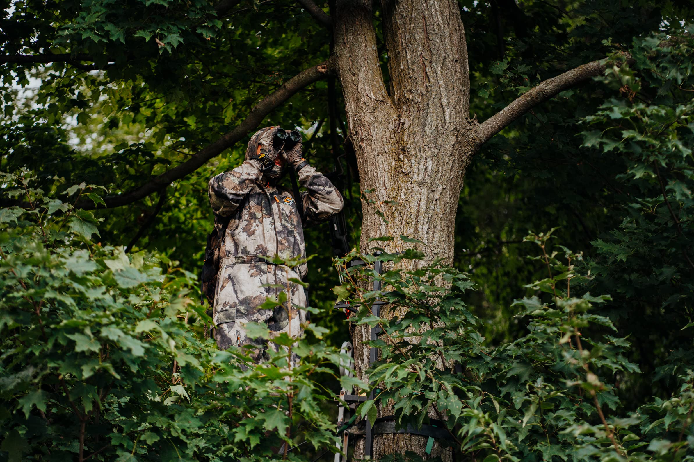 ScentLok Savanna Lightweight Camo Hunting Gloves for Men & Women - Breathable Shooting Gloves for Archery, Target Practice & Outdoor Adventures - Perfect for Hunting, Range Shooting & Wilderness Exploration | Ideal for Deer Hunting, Bow Hunting & Tactical Training in All Seasons | Great for Cold Weather Hunting, Camping & Survival Gear Enthusiasts