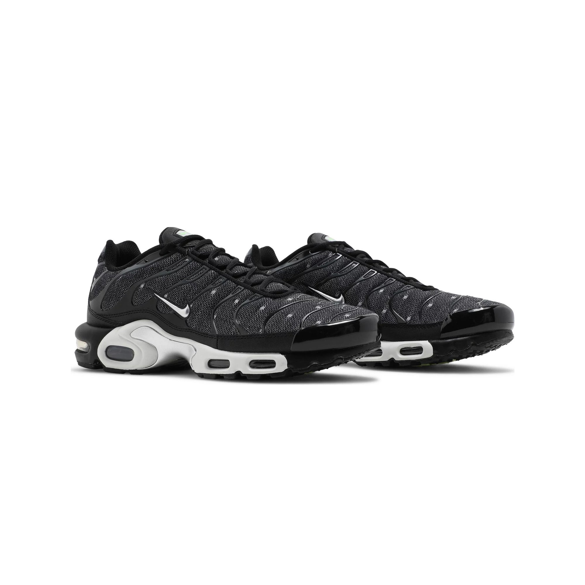 Nike Air Max Plus SE 'Black Chrome' Running Shoes for Men (2021) - Lightweight Cushioned Sneakers for Gym, Workout & Everyday Wear