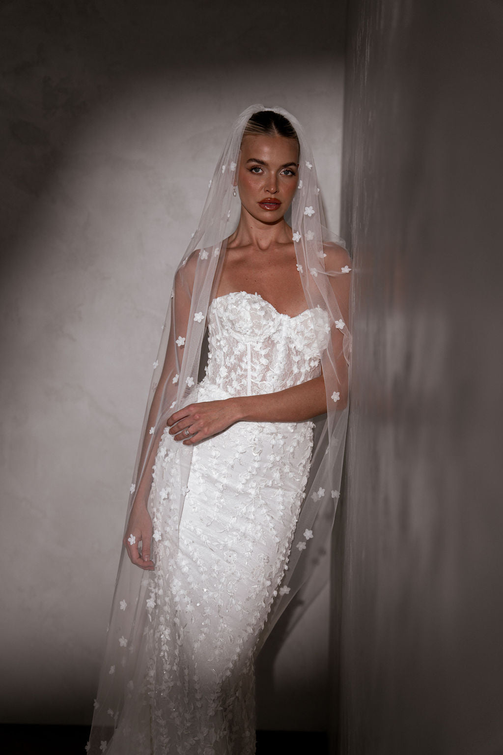 Posie Veil - Elegant Floral Wedding Veil for Brides | Perfect for Boho, Garden & Outdoor Weddings