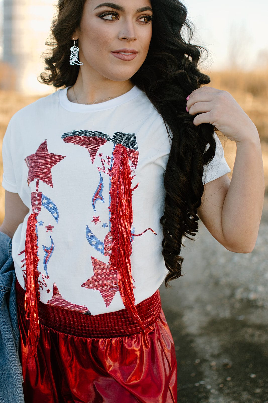 Trendy Cowgirl Fringe Graphic Tee - Western Style Women's T-Shirt for Country Music Festivals & Rodeo Events
