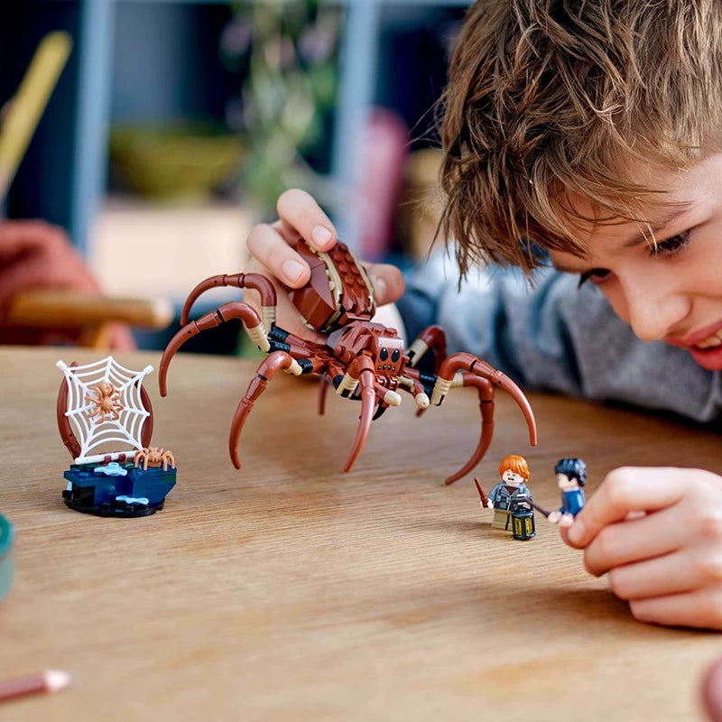 195-Piece Aragog in the Forbidden Forest LEGO Set – Harry Potter Collectible Building Toy for Kids & Adults – Perfect for Display, Gifts, and Role-Playing Scenes