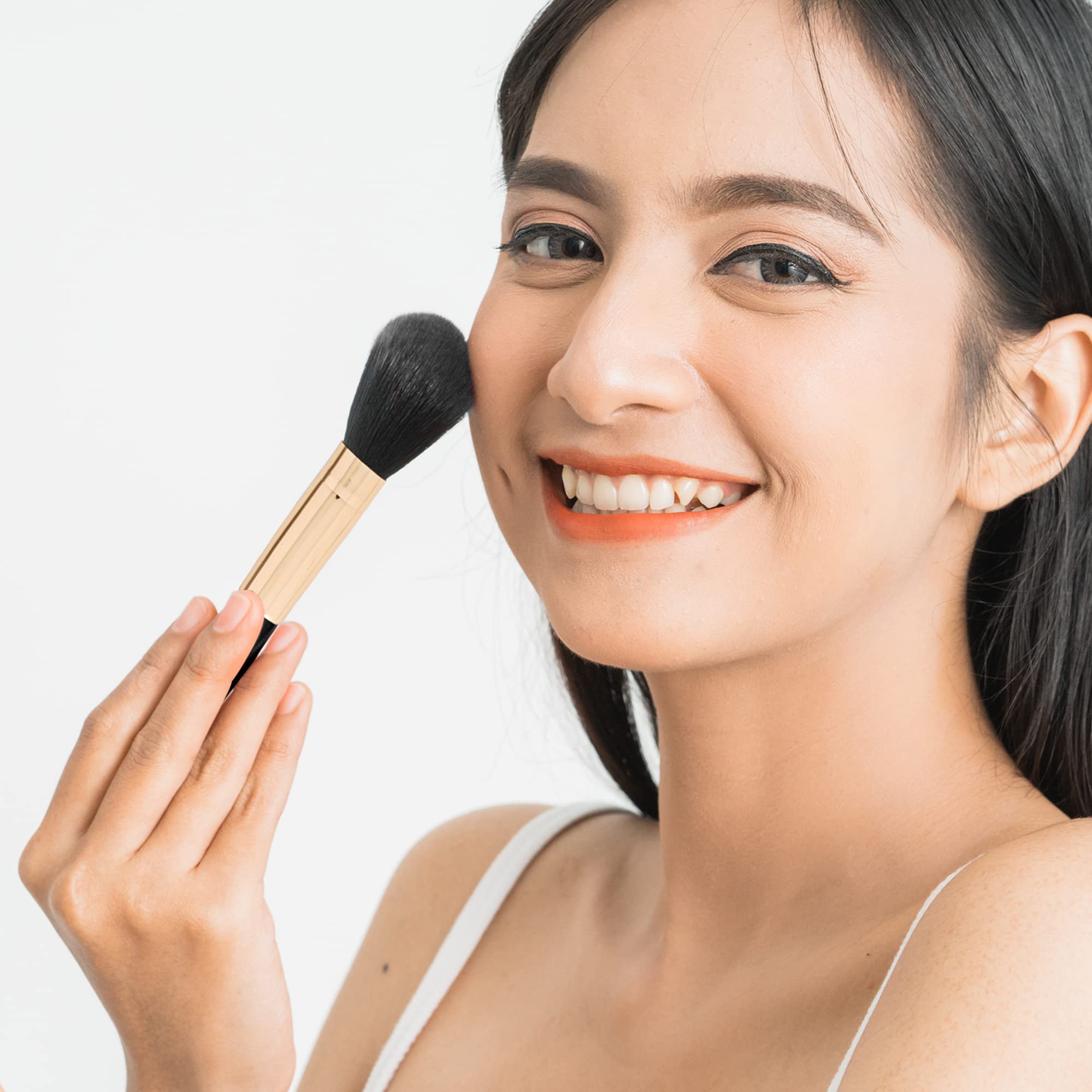 Colors Queen Soft Bristle Blusher Brush - Professional Makeup Brush for Blush Application & Blending, Face Powder Brush with Luxurious Packaging | Perfect for Daily Makeup, Contouring & Professional Makeup Artist Kit
