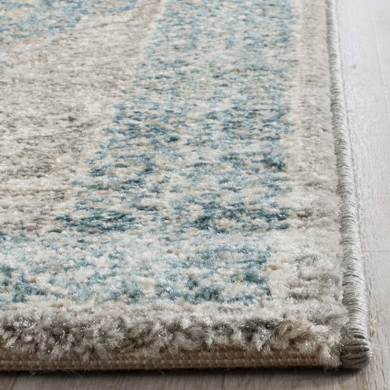 SAFAVIEH Sofia Collection 2'2