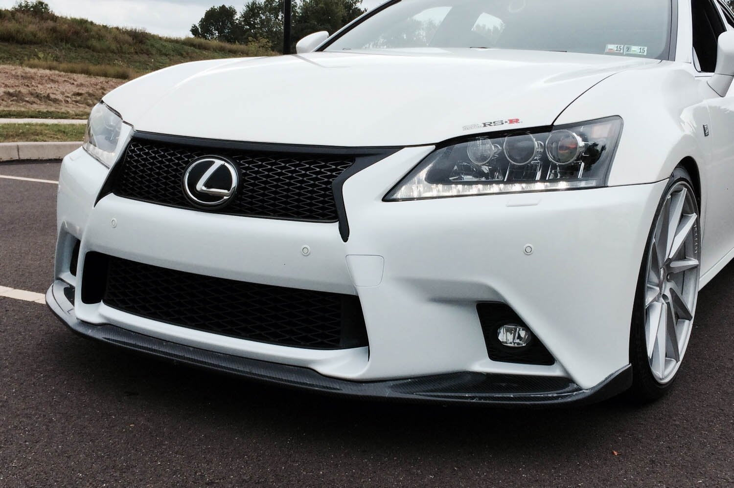JDM Style Fog Light Kit with Wiring Harness & Switch for 2013-2015 Lexus GS F Sport - Upgrade Your Night Driving Visibility & Style