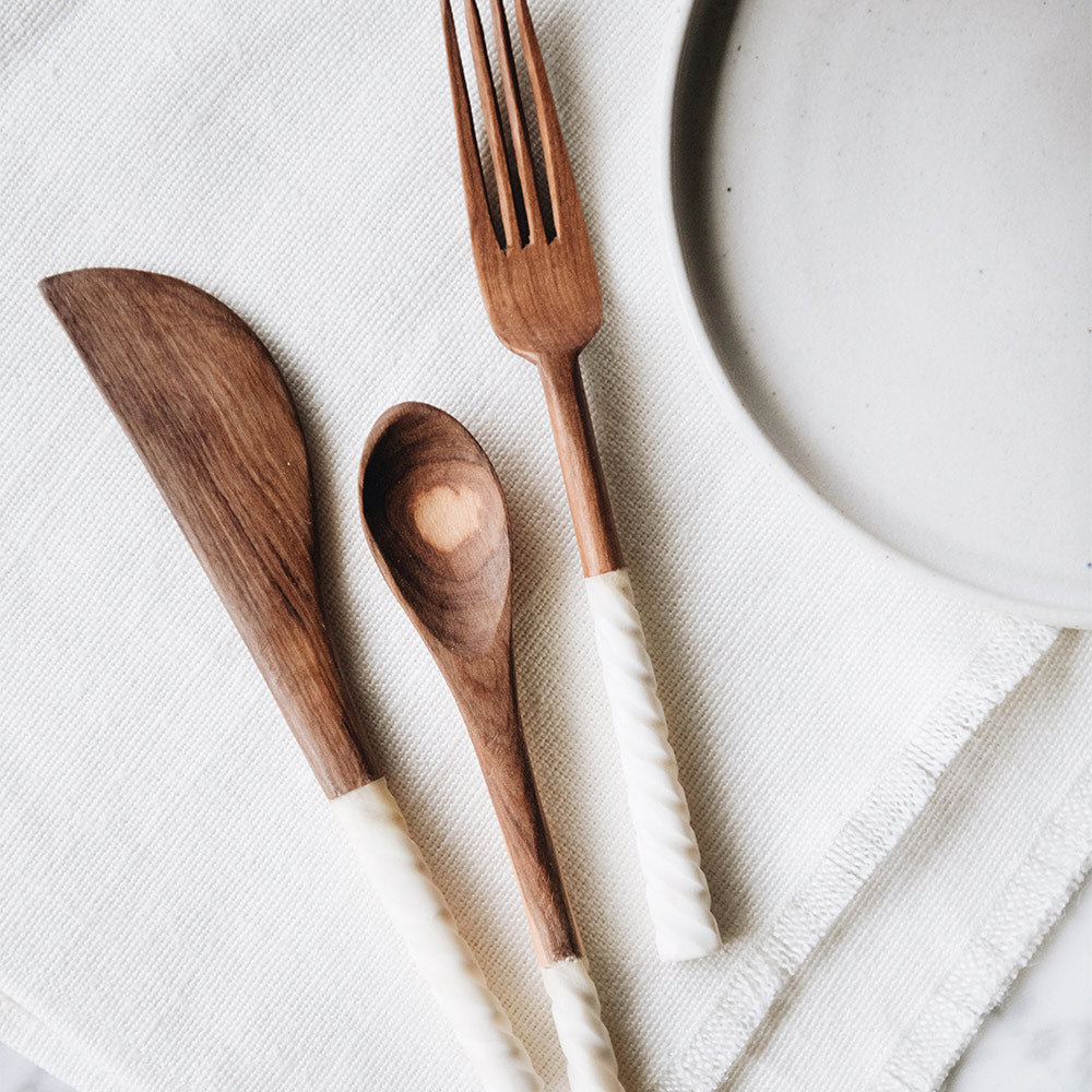 Premium Wild Olive Wood Appetizer Serving Set - Natural Wood Cheese Board with Knives - Perfect for Charcuterie, Cheese Platters & Party Entertaining