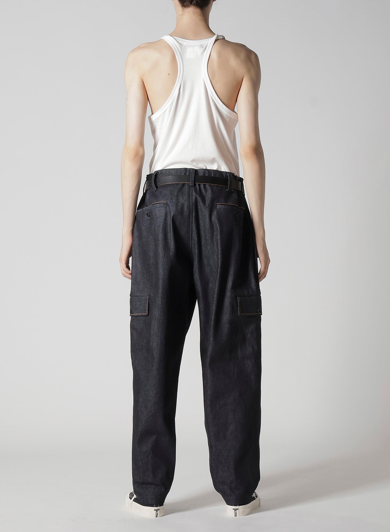 13oz Uneven Yarn Denim Tuck Pants with Color Combi Stitch - Stylish Casual Wear for Men & Women | Perfect for Everyday Outfits, Streetwear & Fashion Looks