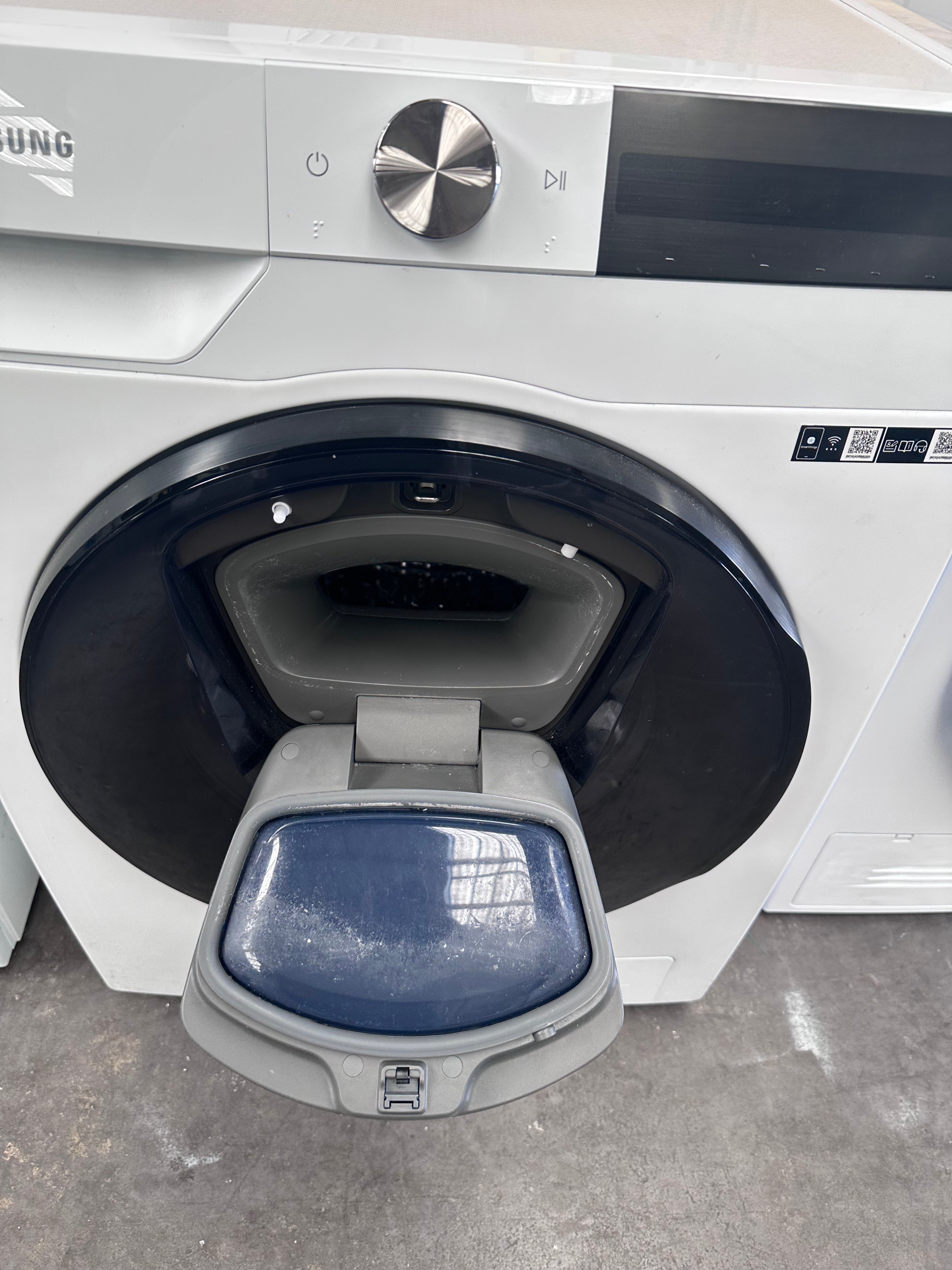 Samsung 9.5kg Front Load Washing Machine [Certified Refurbished] - Perfect for Apartments, Small Homes & Laundry Rooms