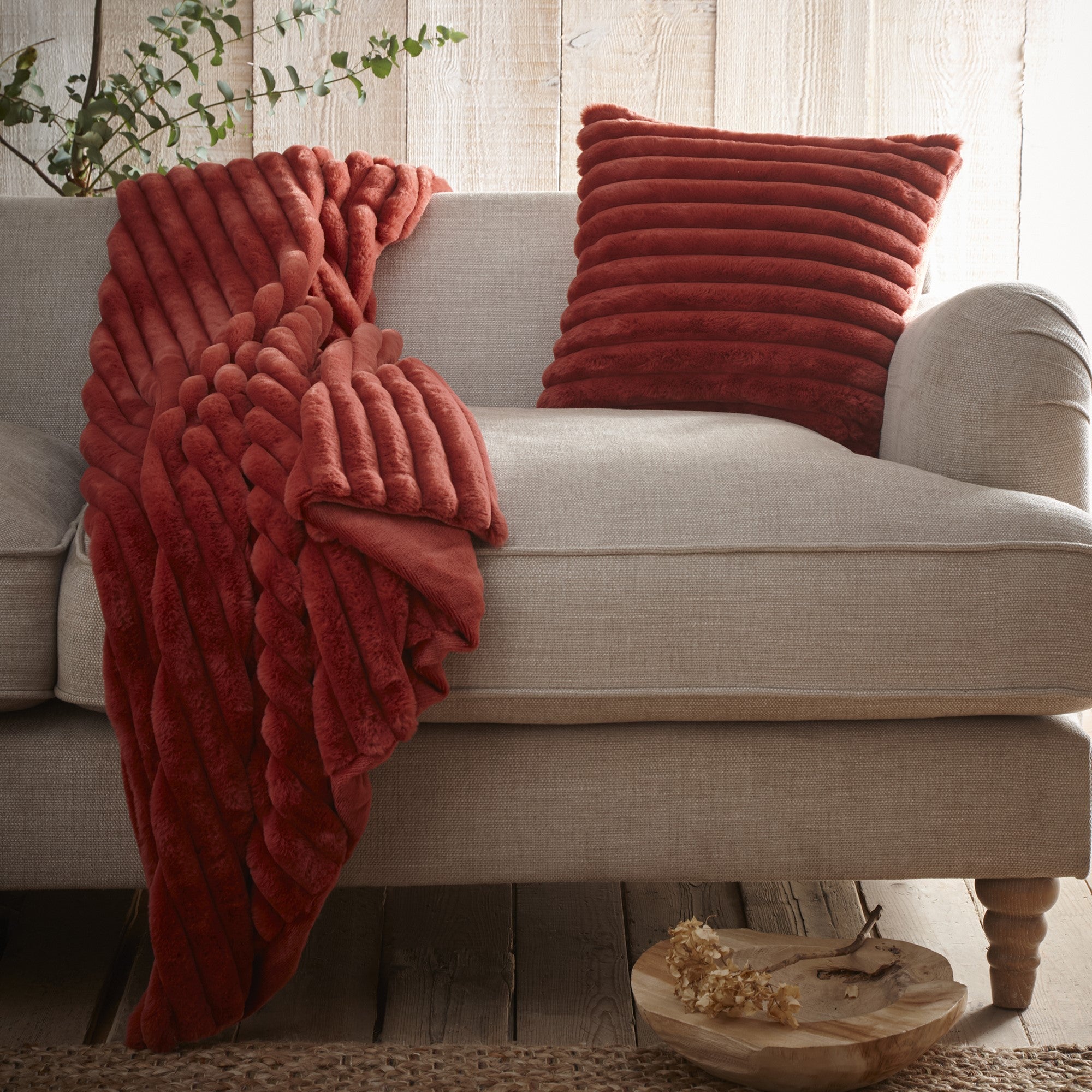 Appletree Hygge Morritz Throw Blanket - Soft & Cozy Terracotta Orange for Living Room, Bedroom, or Outdoor Use