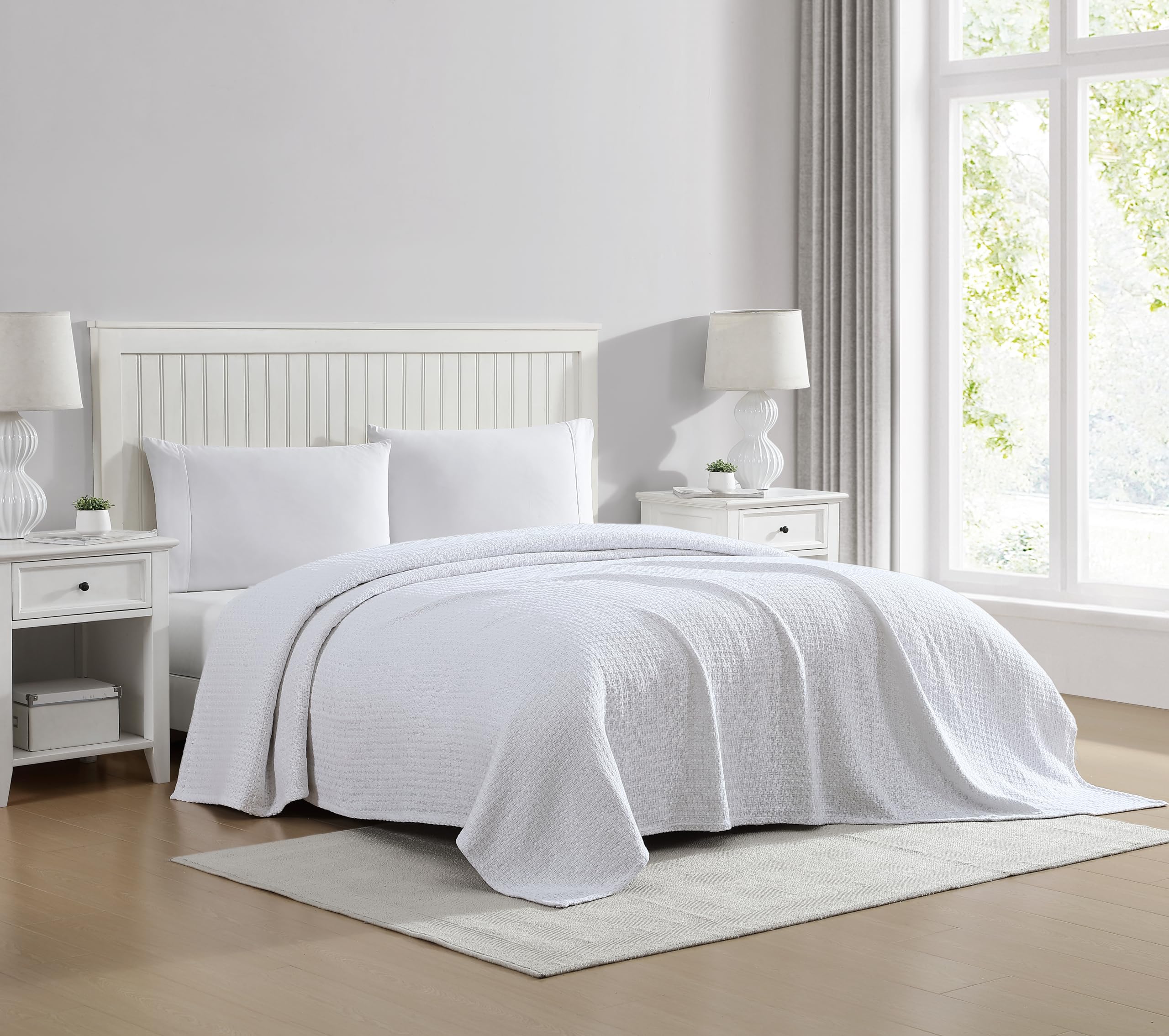 Beatrice Home Fashions 100% Cotton Waffle Weave Blanket - King Size White | Lightweight & Breathable All-Natural Bedding | Perfect for Hotels, Guest Rooms & Cozy Home Decor
