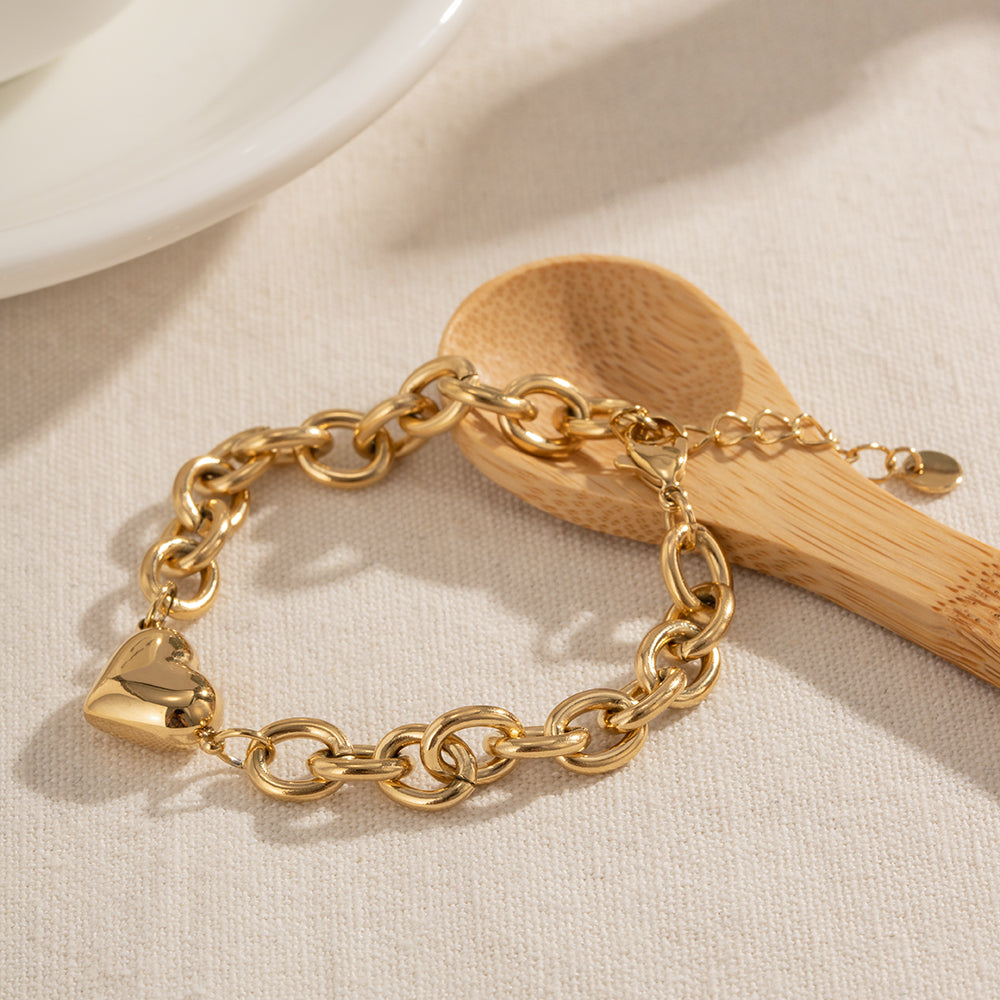 Vintage Heart Pendant Chain Bracelet for Women - Elegant Gold/Silver Jewelry Gift for Valentine's Day, Anniversary & Special Occasions