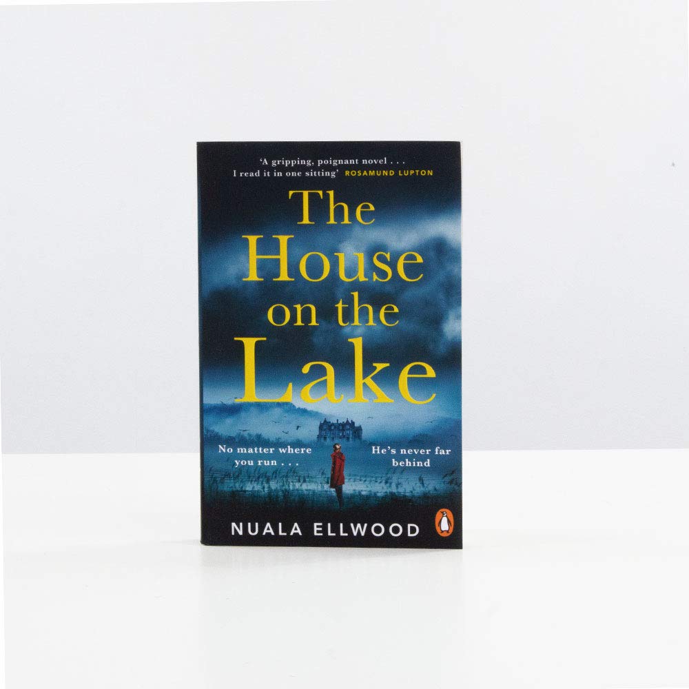 The House on the Lake - Cozy Waterfront Cottage for Vacation Rentals | Perfect for Family Getaways & Romantic Retreats