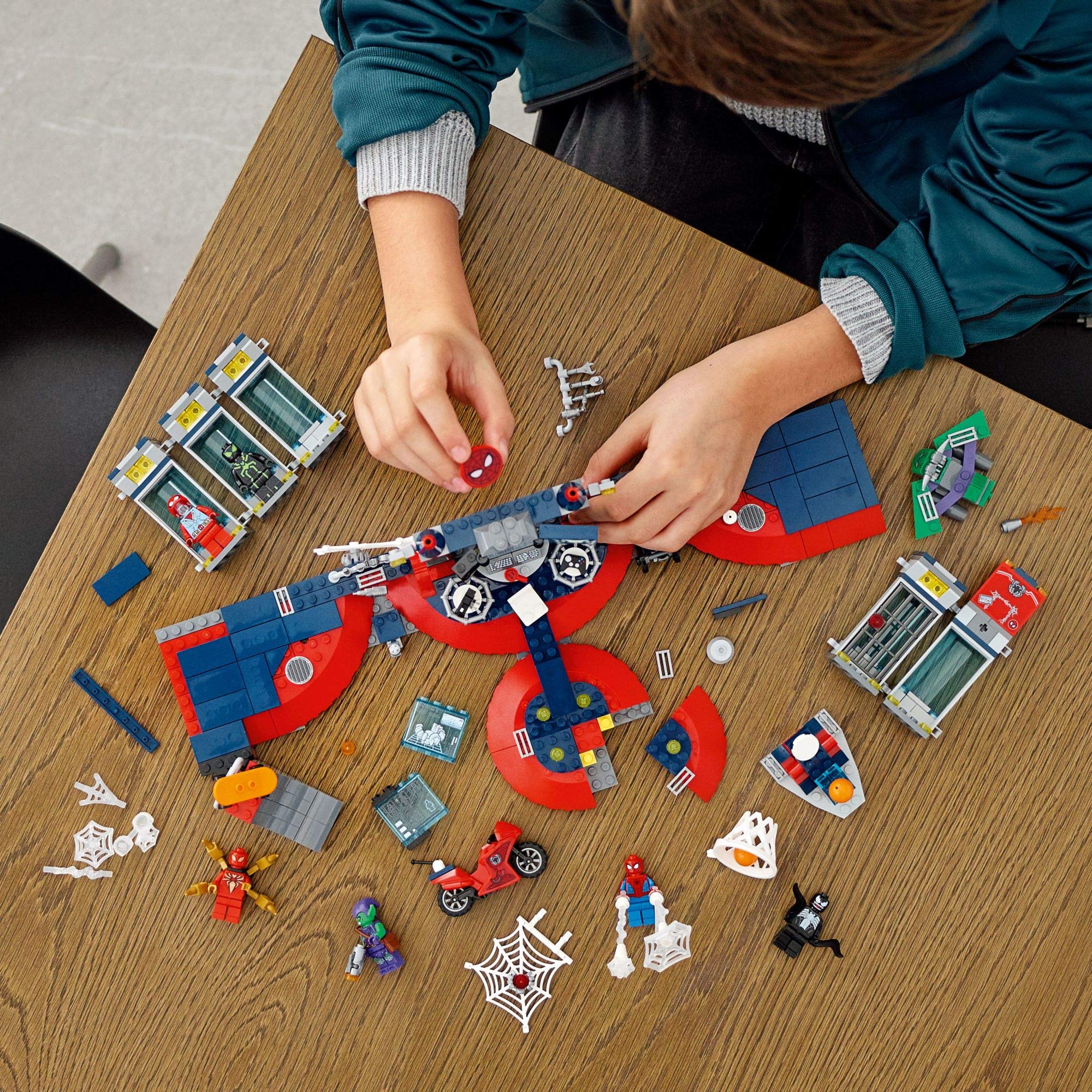 LEGO Marvel Spider-Man Attack on The Spider Lair 76175 Building Set with Spider-Man, Green Goblin & Venom Minifigures | Spider-Man Headquarters Toy for Kids & Collectors | Creative Play & Display Gift for Superhero Fans