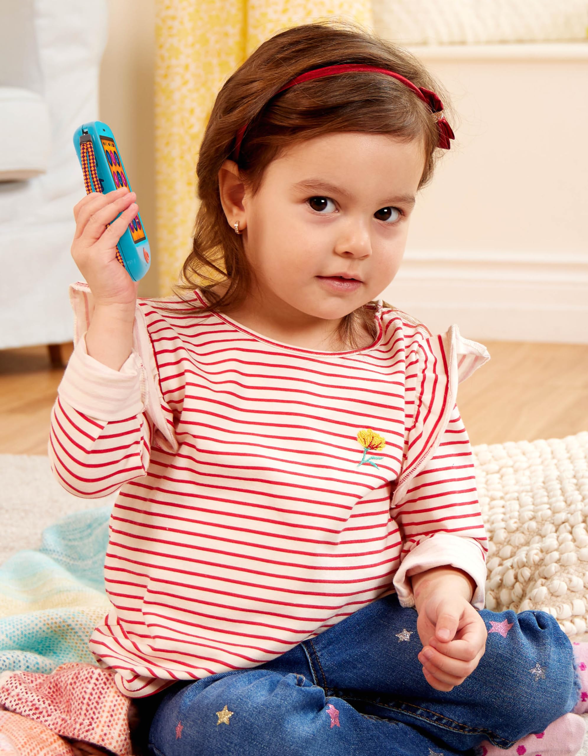 B. Toys HiPhone Toy Smart Phone for Kids - Interactive Play Phone with Sounds, Music & Voice Messages - Toddler Learning Phone with Message Recorder - Educational Toy for 18+ Months - Perfect for Pretend Play, Early Learning & Travel Entertainment