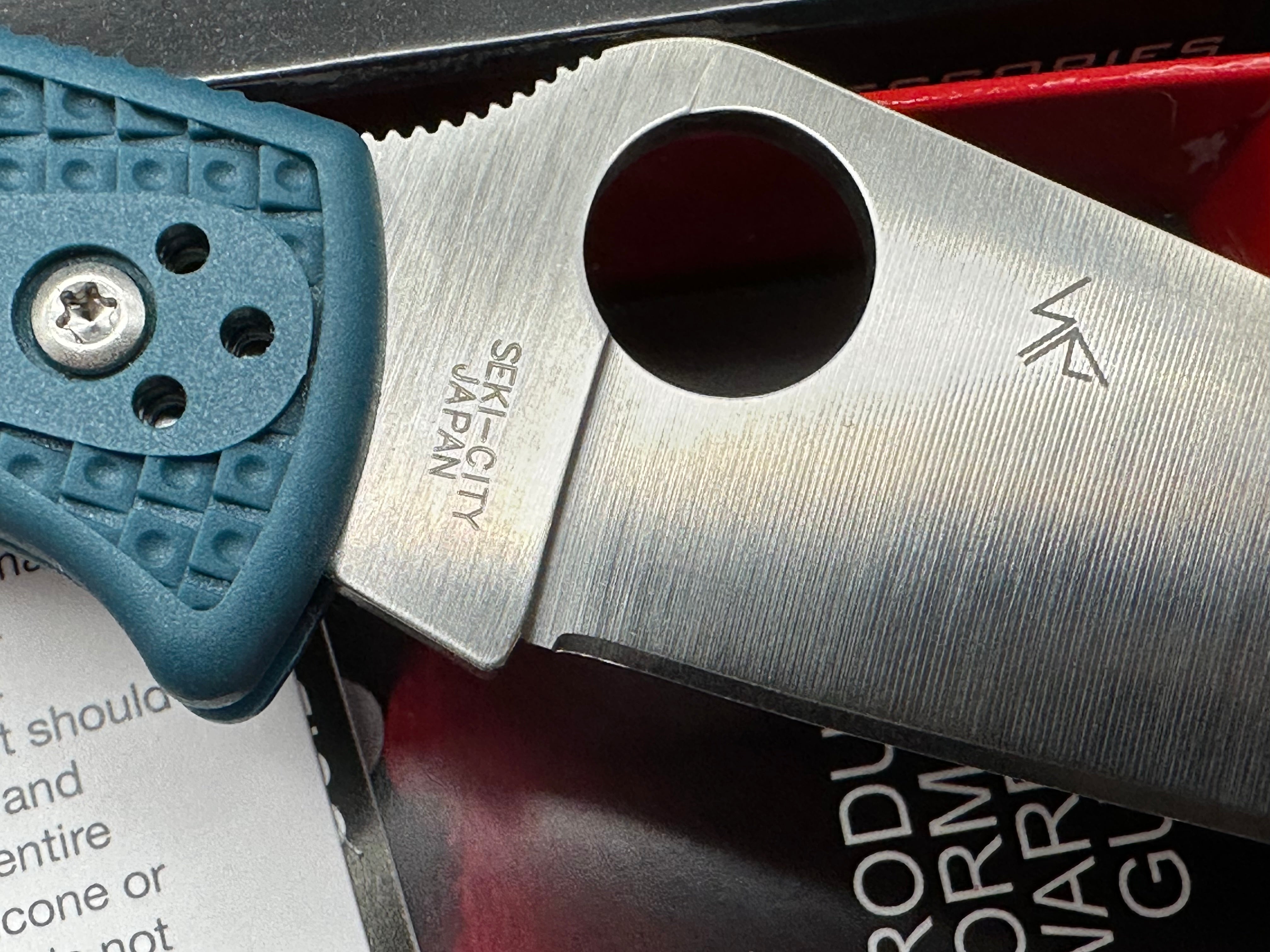 Spyderco Endura 4 Lightweight Folding Knife - 3.8