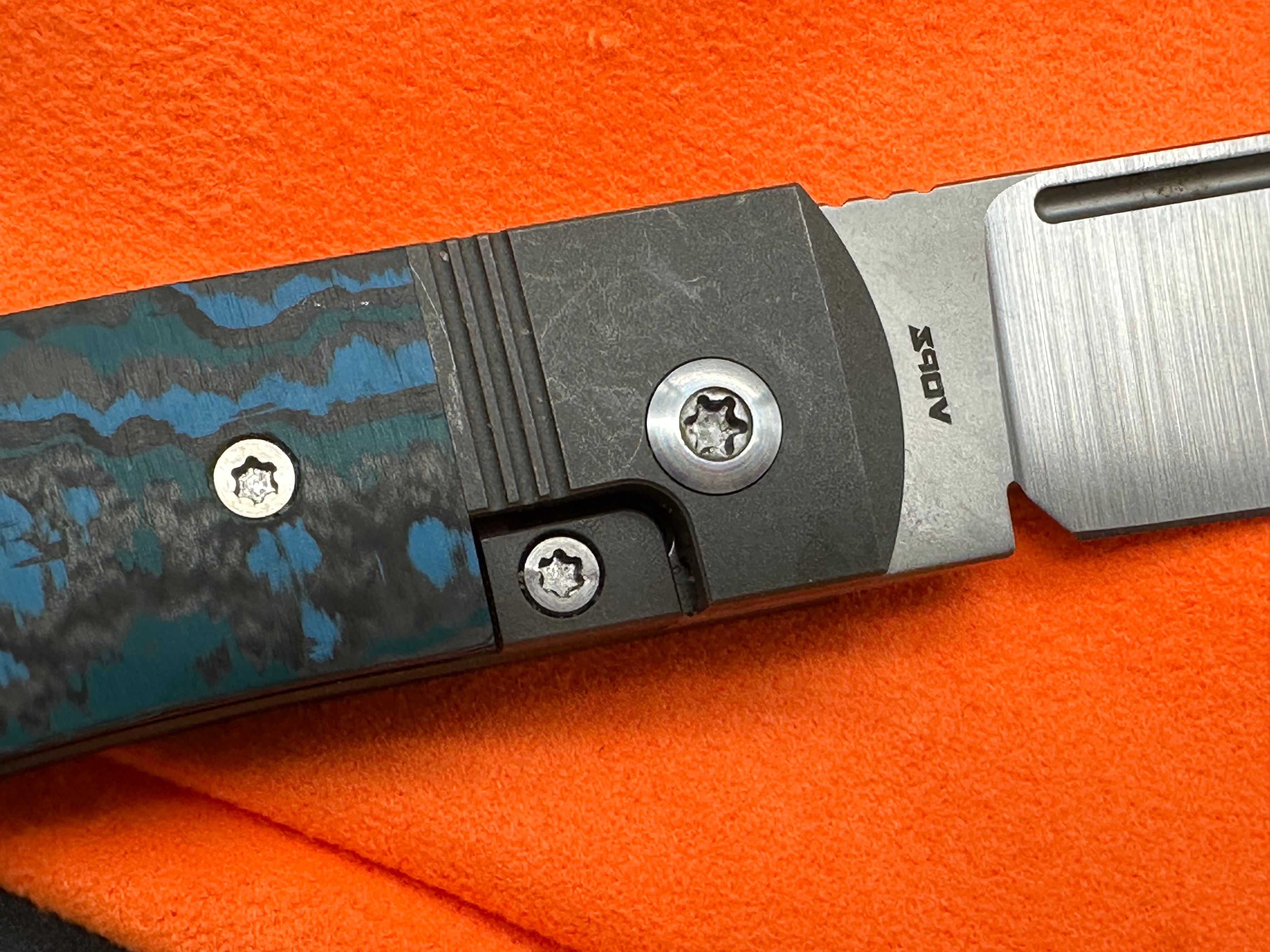 Jack Wolf Gunslinger Arctic Storm Fat Carbon Pocket Knife - EDC Folding Knife for Outdoor, Camping, Hiking & Everyday Carry