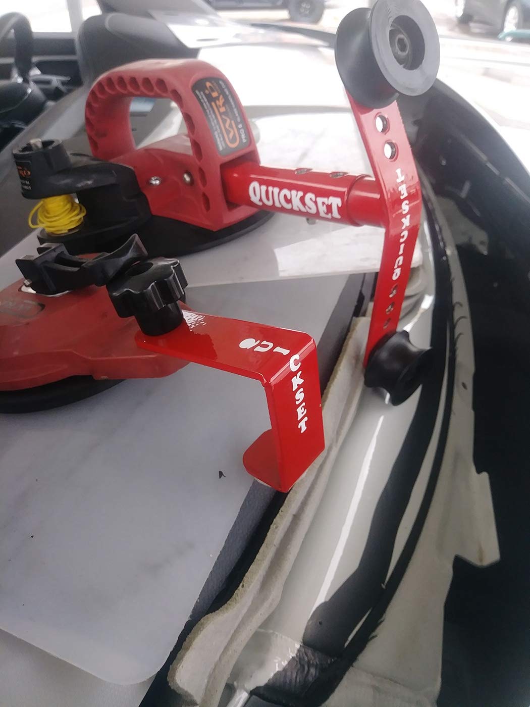 Quickset Auto Glass Installation Tool with WRD Cups - Lightweight Windshield Setting Tool for R Model Series - Professional Autoglass Install Kit for Easy Windshield Replacement & Repair | Perfect for Auto Shops & DIY Car Maintenance