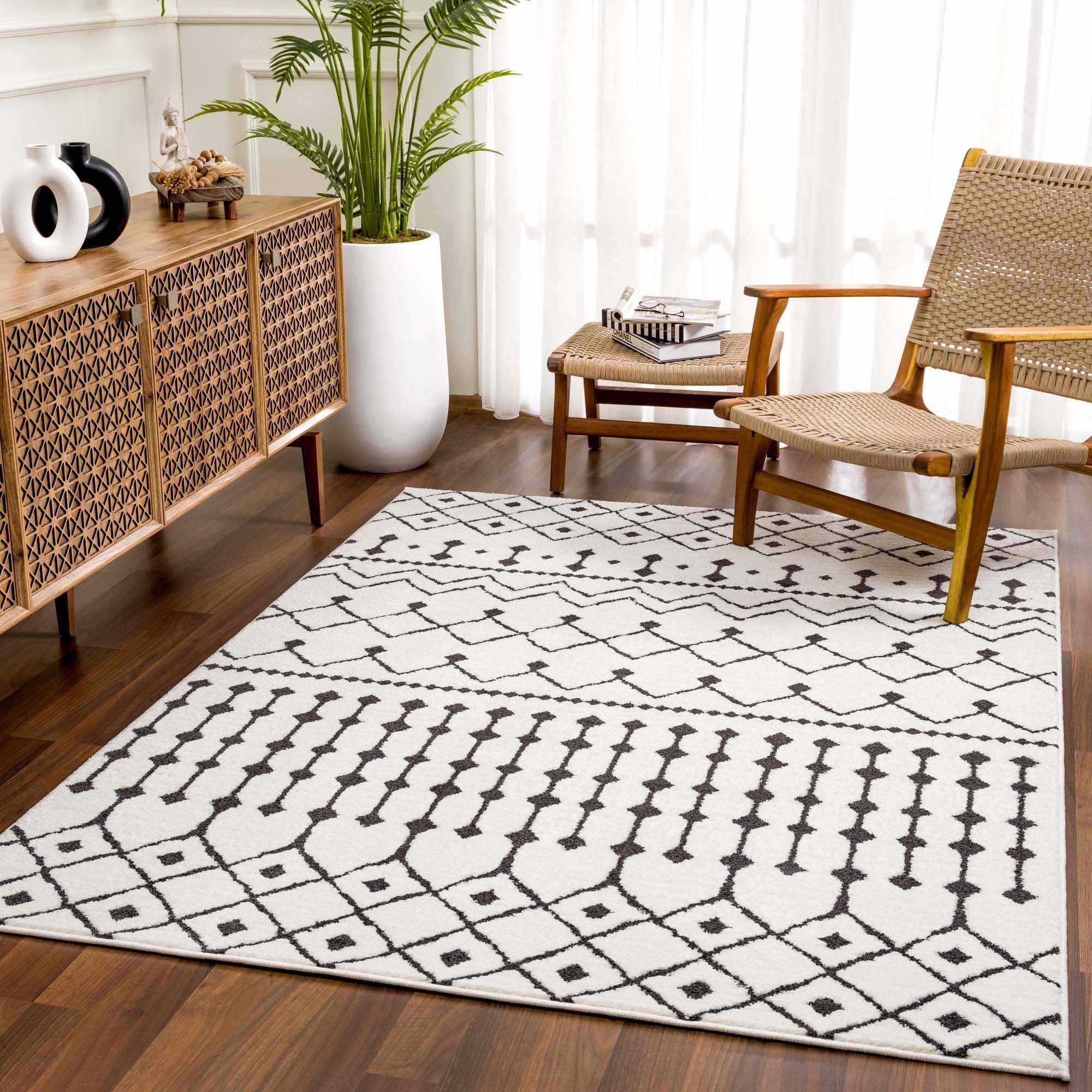 Bohemian Moroccan Geometric Shag Area Rug - High Pile Black & White Charcoal 5'3