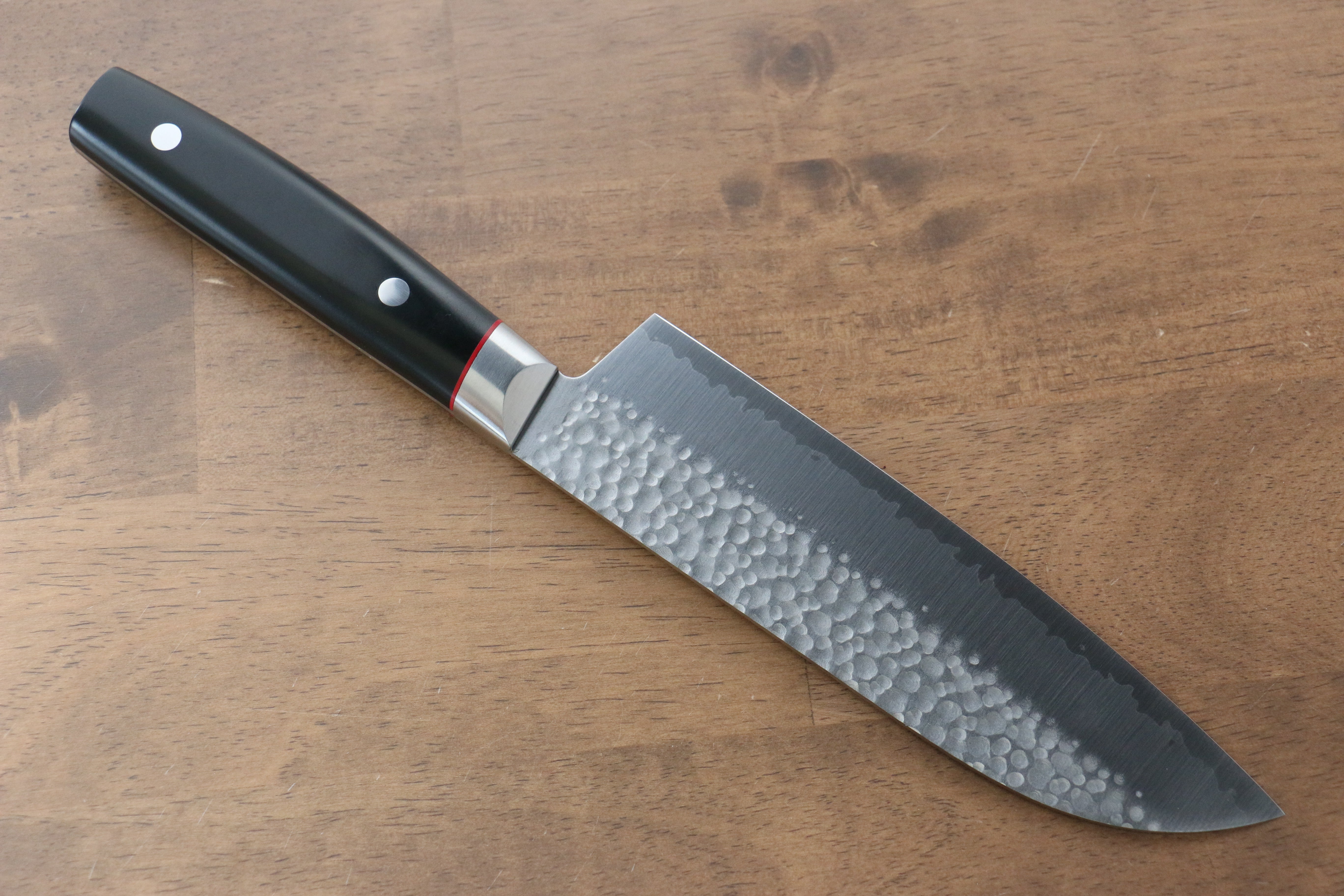 Seisuke PRO J VG10 Hammered Santoku Knife 170mm - Black Micarta Handle - Japanese Kitchen Knife for Slicing, Dicing & Chopping - Perfect for Home Chefs & Professional Cooks