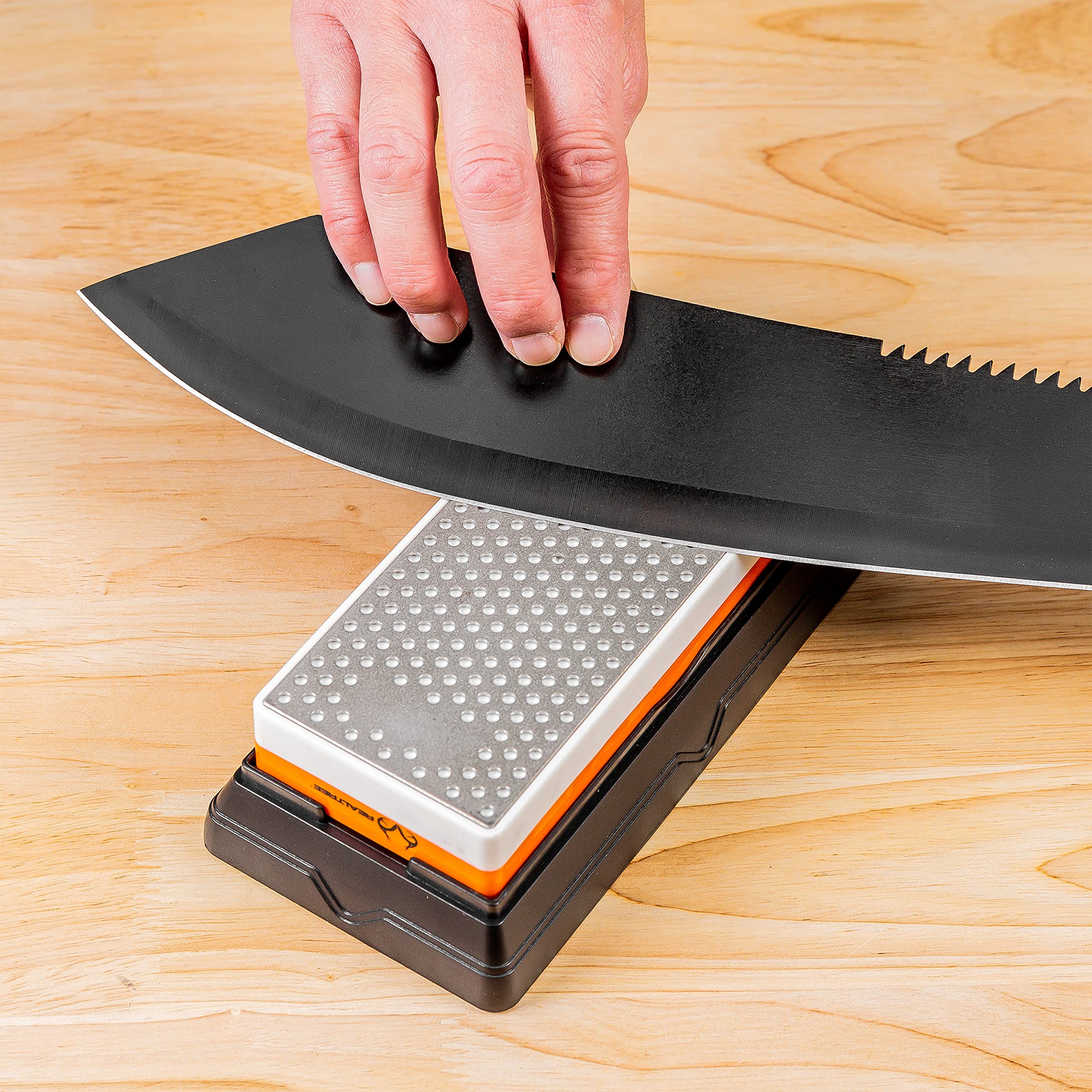 Realtree Sharpening Stone Set - Table Top & Portable Knife Sharpener Block for Camping, Kitchen & Gardening Tools - Wet or Dry Use - Perfect for Outdoor Adventures & Home Cooking - 630051ECE