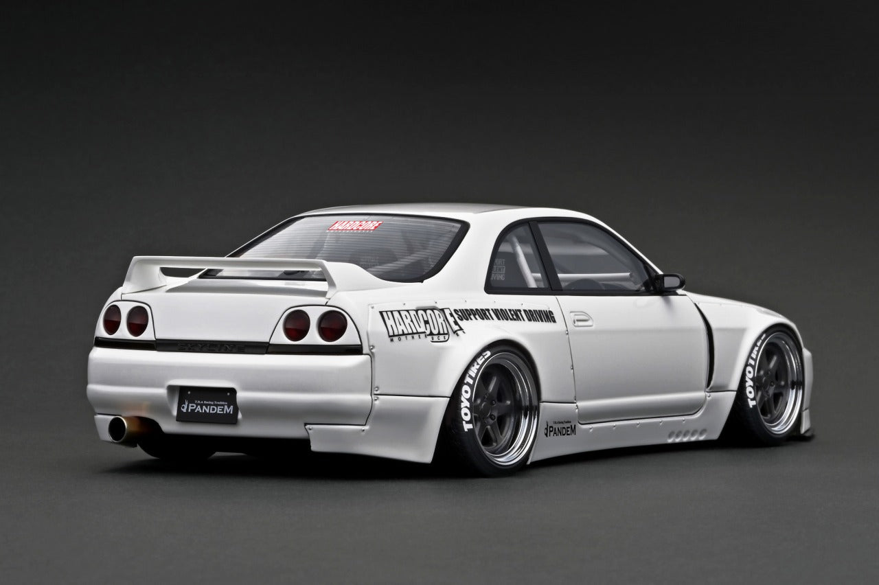 1:18 Scale Nissan Skyline GT-R (BNR33) Pandem Widebody White Diecast Model Car - Collectible Racing Vehicle for Display & Car Enthusiasts