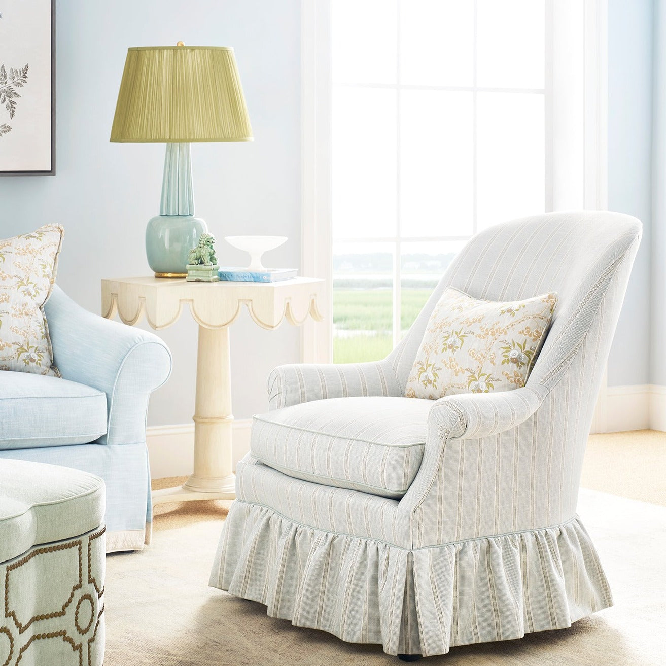 Andrea Modern Accent Table - Stylish Side Table for Living Room, Bedroom & Office - Perfect for Home Decor & Small Spaces
