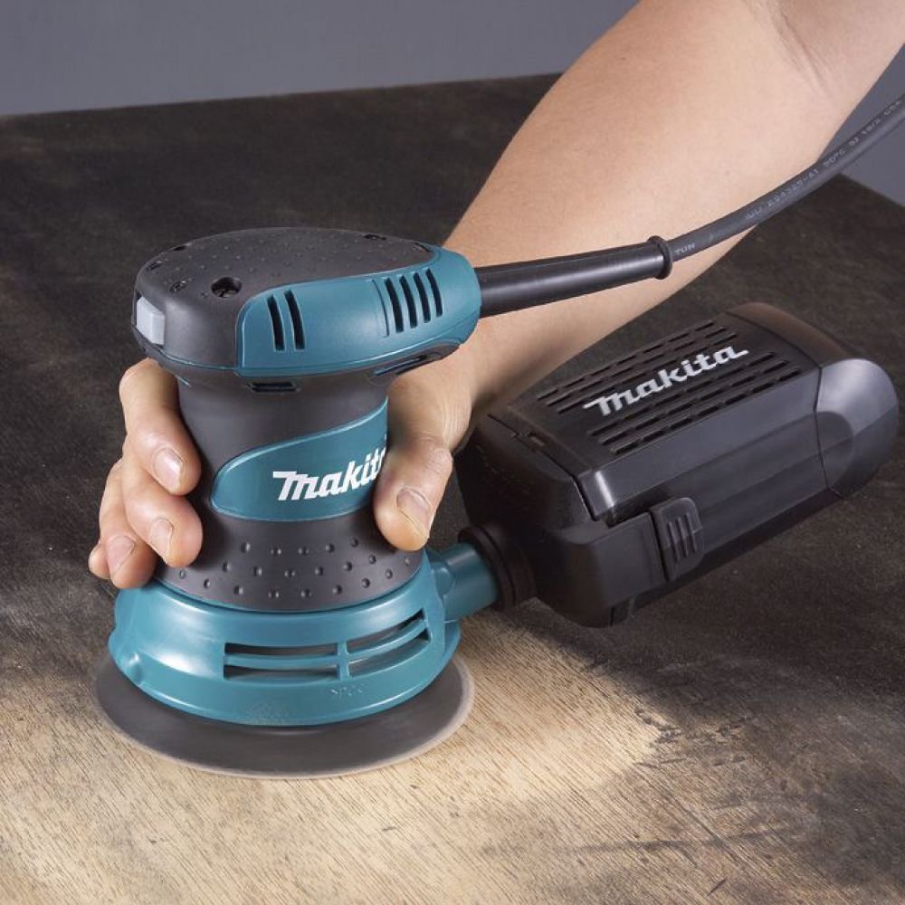 Makita BO5030 5-Inch Random Orbital Sander - Professional Woodworking Tool for Sanding & Finishing | Perfect for DIY Projects, Furniture Refinishing & Surface Preparation