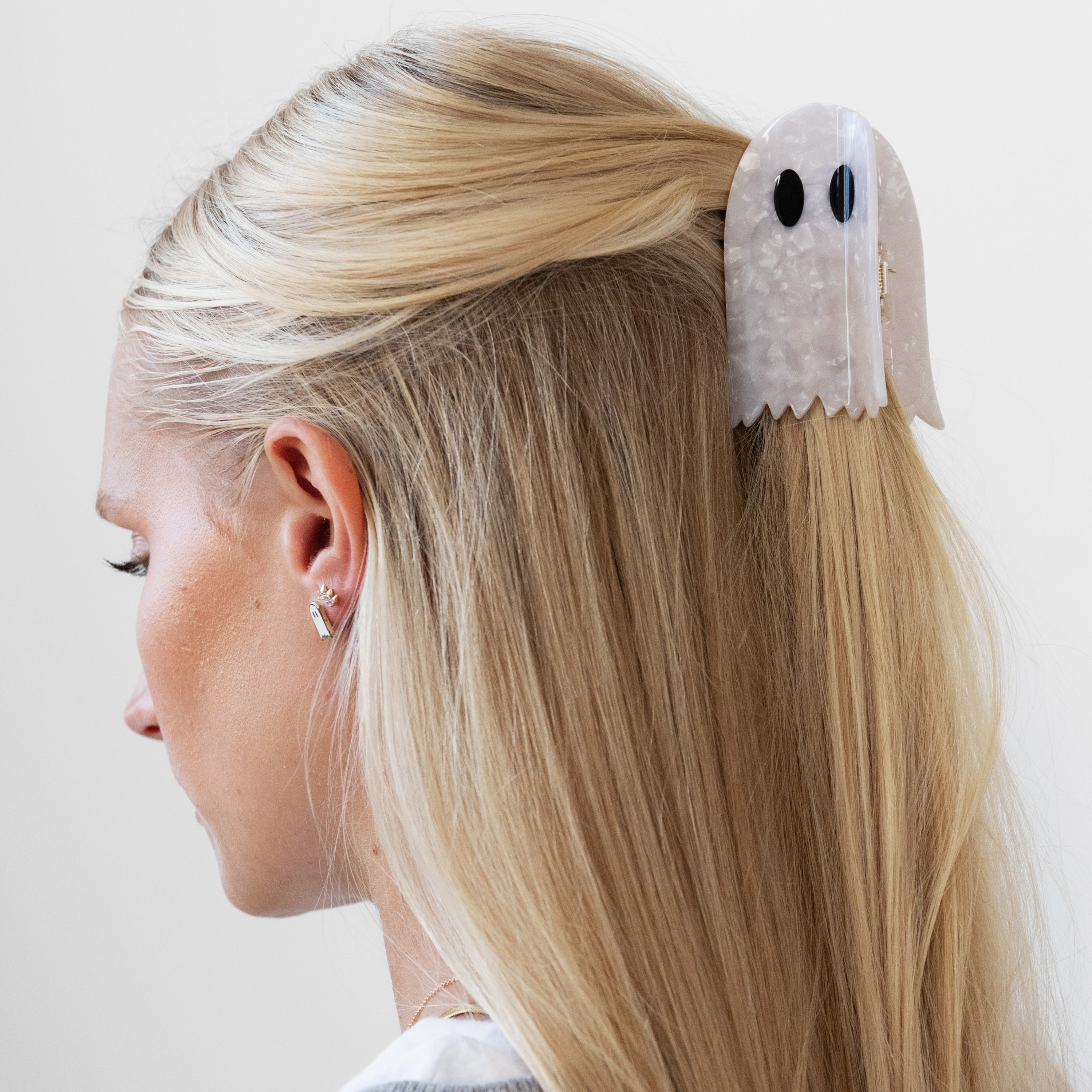 Ghost Hair Claw Clip for Women - Invisible Hair Clips for Thick Hair, Strong Hold Hair Accessories for Ponytail, Bun & Updo Hairstyles - Perfect for Work, Gym & Everyday Use