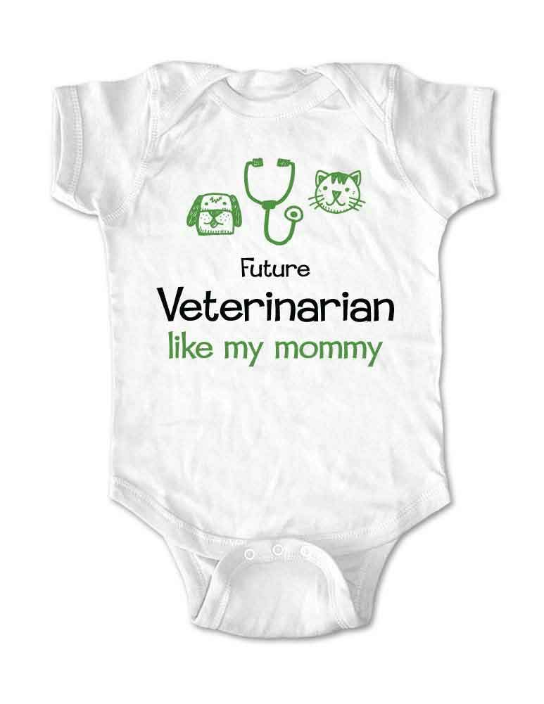 Adorable Future Veterinarian Baby Bodysuit - Cute Pregnancy Announcement Outfit for Newborns | Perfect for Vet-Themed Baby Showers & First Photos