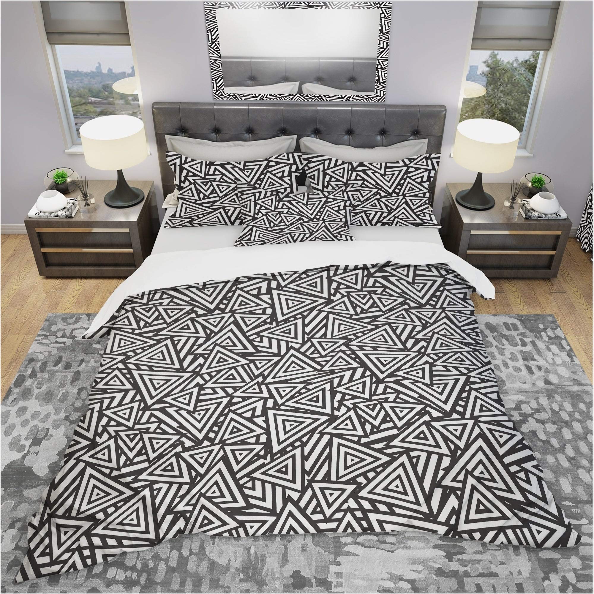 Designart 'Black and White Triangular Rhythm' Modern Contemporary King Bedding Set - Duvet Cover & 2 Shams | Geometric Pattern Luxury Bedroom Decor for Master Bedroom & Guest Room