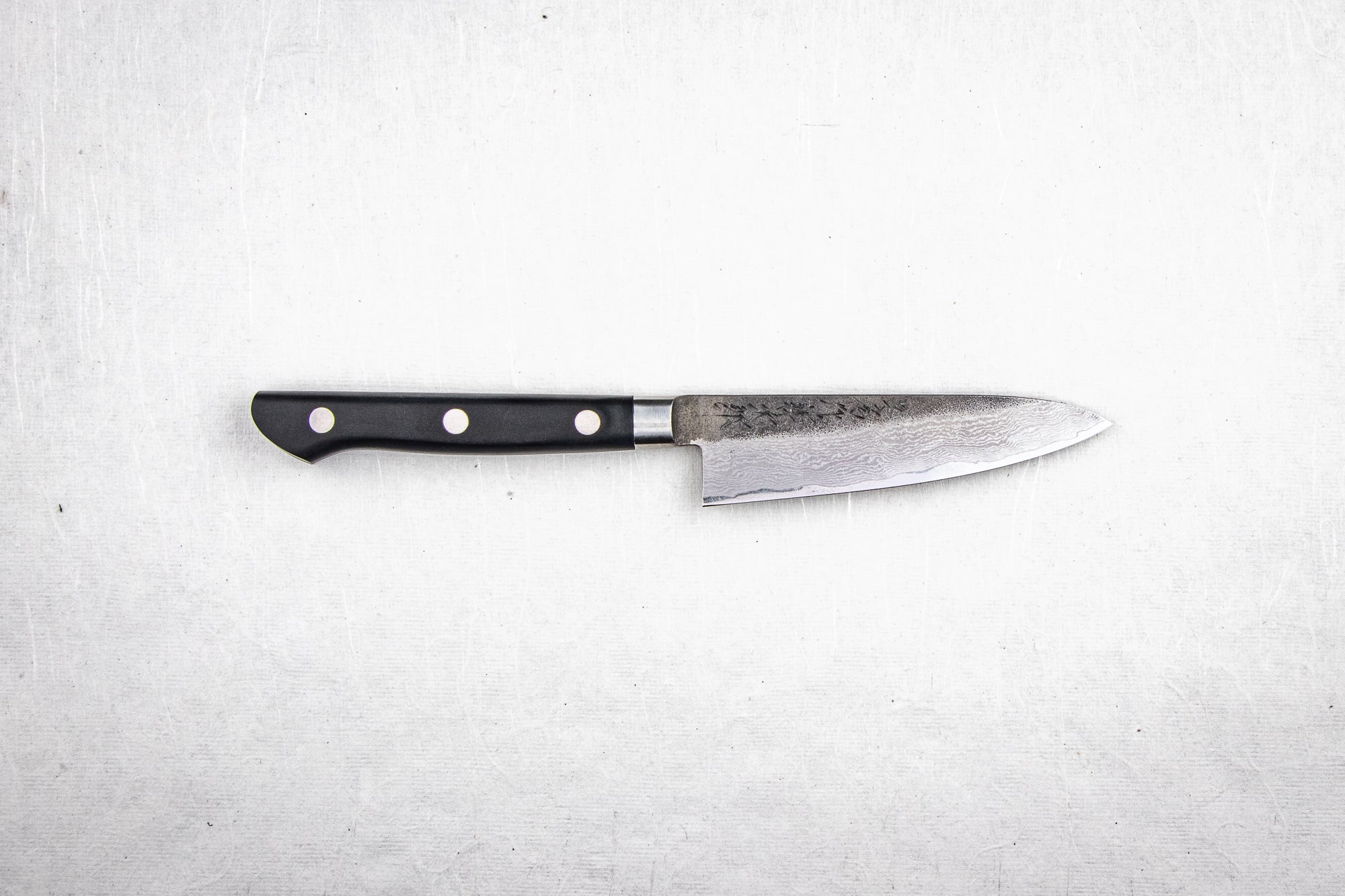 TOJIRO ATELIER CLASSIC VG10 Damascus Petty Knife 100mm - Japanese Kitchen Knife for Precision Slicing, Peeling & Garnishing - Perfect for Chefs, Home Cooks & Culinary Enthusiasts
