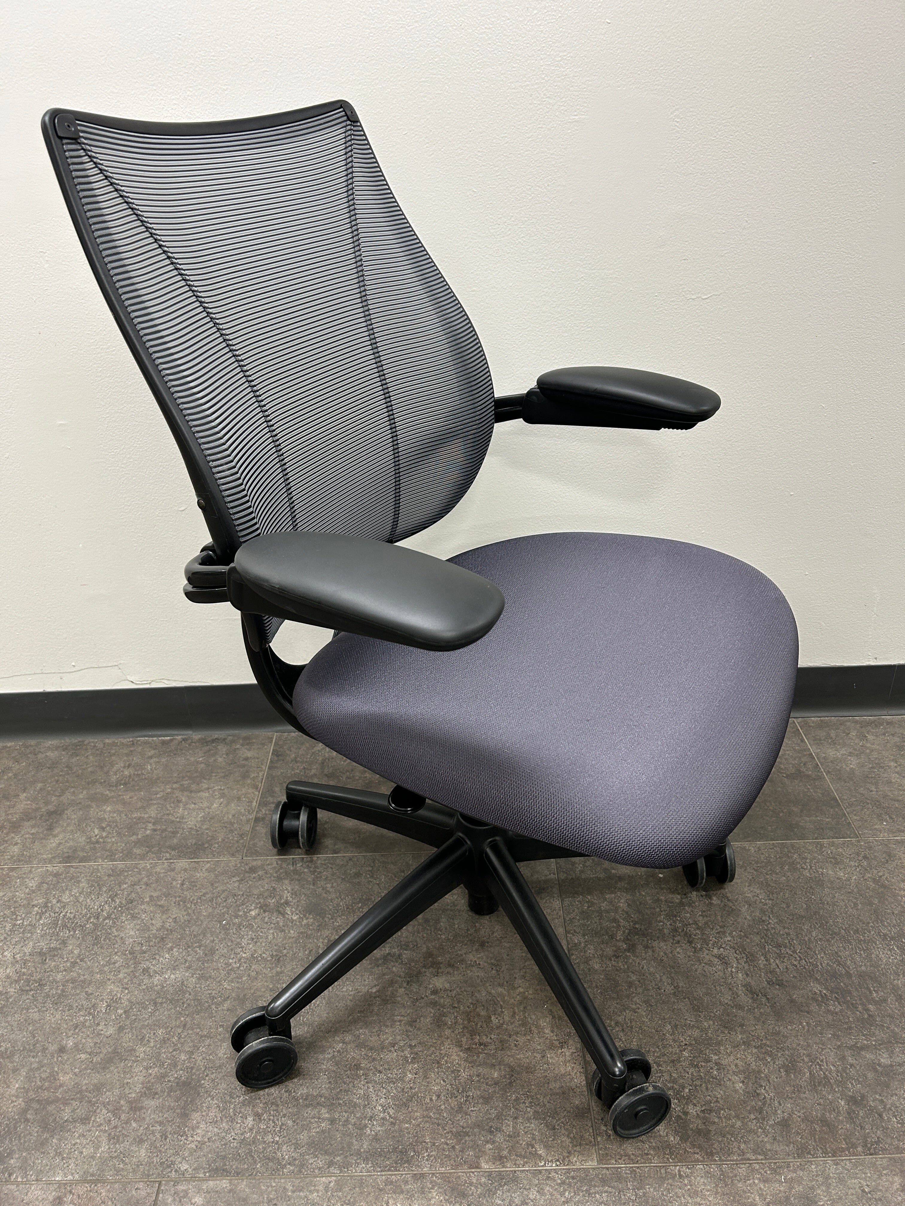 Refurbished Humanscale Liberty Ergonomic Office Chair - Adjustable Lumbar Support & Tilt for Home & Workspace Comfort