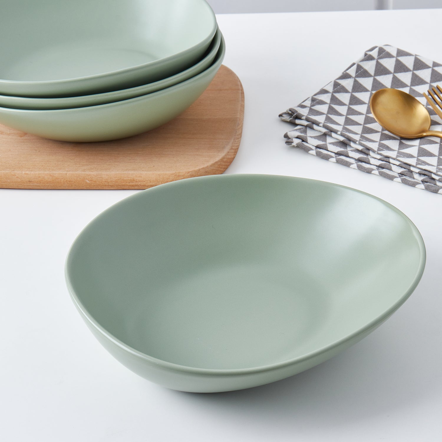 Delilah Porcelain Pasta Bowl Set of 6 - Elegant Dinnerware for Italian Cuisine, Family Gatherings & Restaurant Style Dining