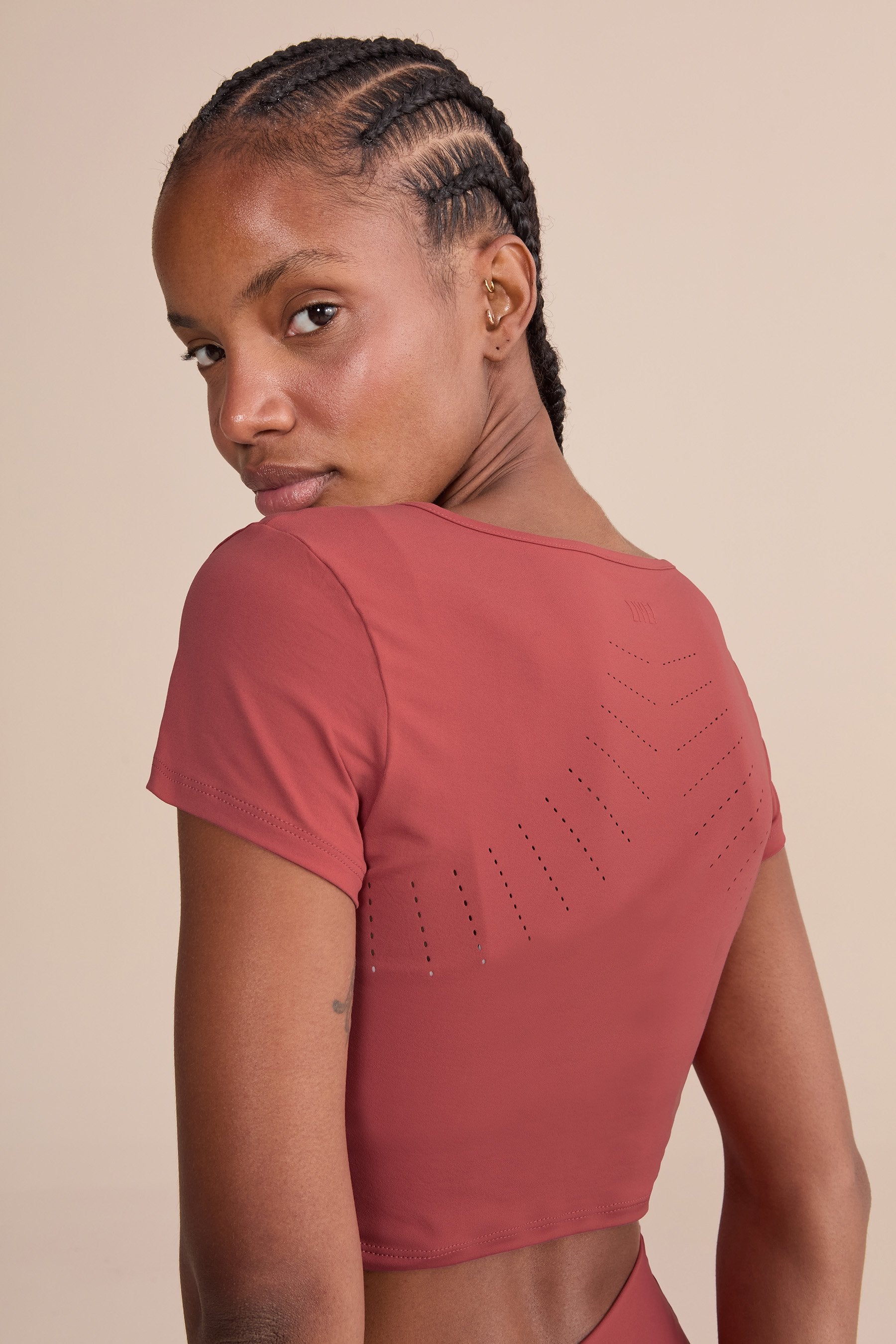 Women's Fashion Broad Laser Cropped Top - Trendy Short Sleeve Casual Shirt for Summer Outfits & Streetwear Style