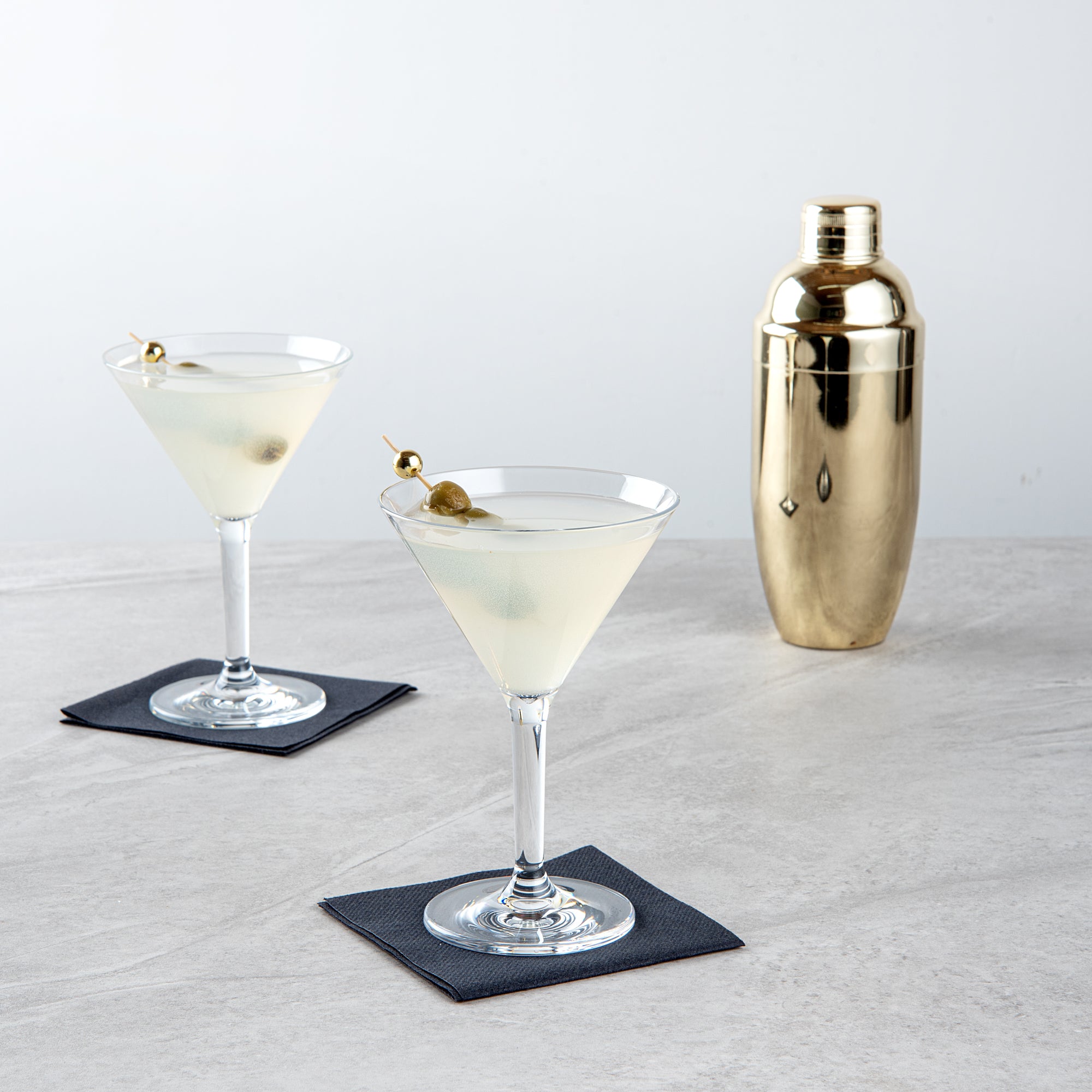 Bev Tek 10 oz Clear Polycarbonate Martini Glasses - Shatterproof Cocktail Glasses for Bars, Restaurants & Parties (Set of 24, 4.5