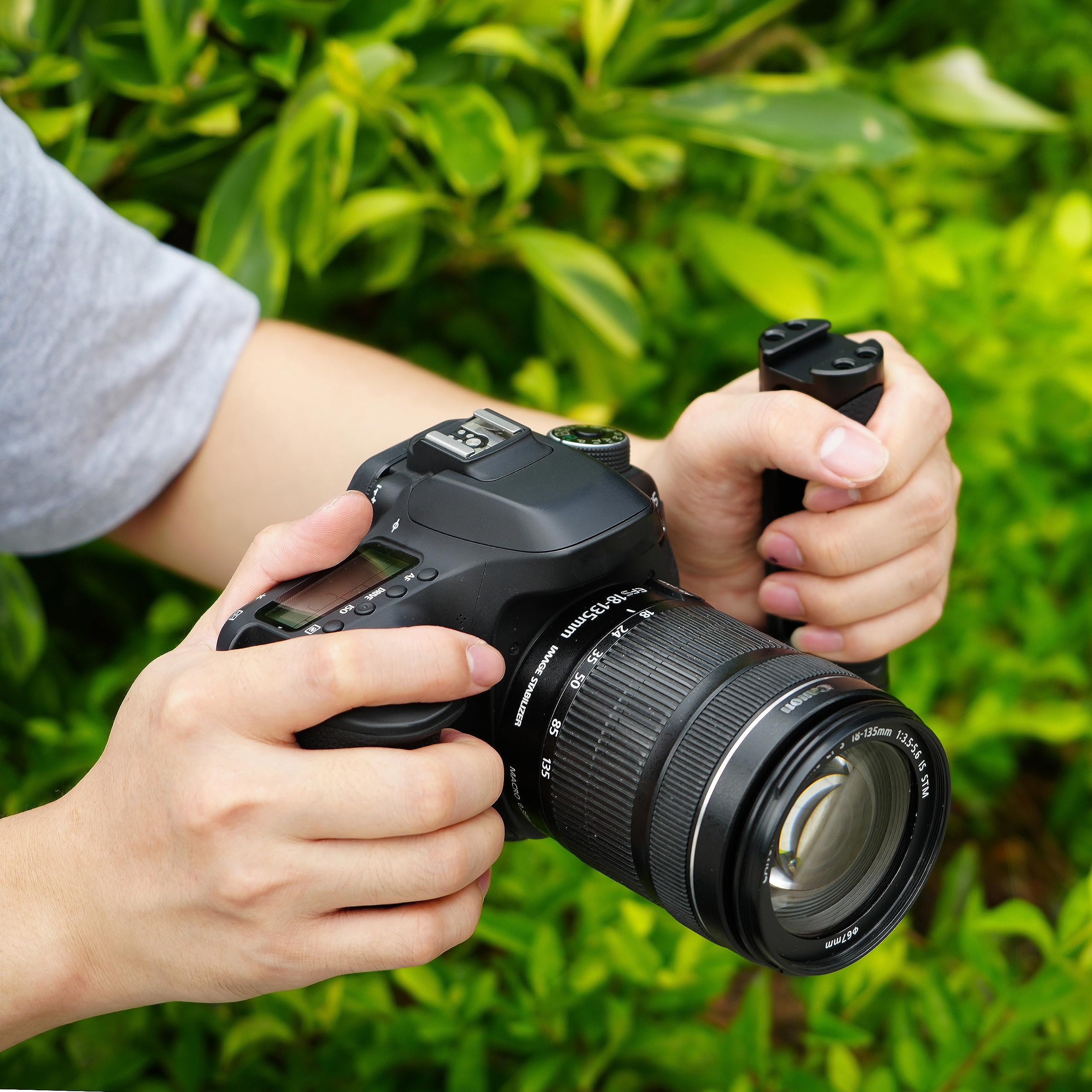 Fotga Universal Side Handle Grip with Arca Swiss Plate - Compatible with Canon R8 R50 R10 R7, Nikon Z8 Z7 Z30, Sony A7RV A7IV A7C A7CR ZV-E1, Panasonic S5 GH6 - DSLR Mirrorless Camera Stabilizer for Photography & Videography