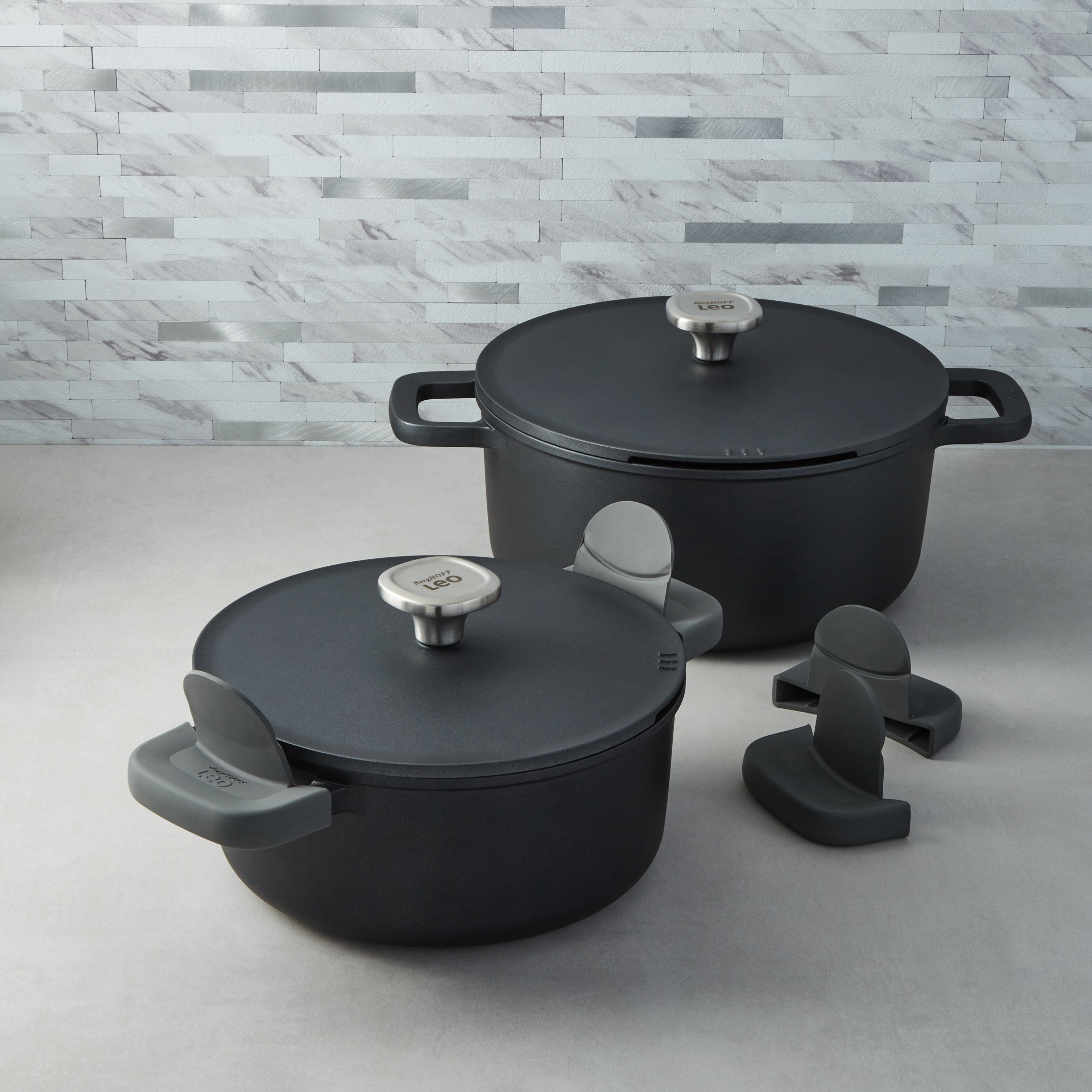 BergHOFF Leo Phantom 4-Piece Nonstick Ceramic Stockpot Set with Lids - Eco-Friendly Recycled Aluminum Cookware for Soups, Stews & Pasta - Perfect for Home Chefs & Professional Kitchens