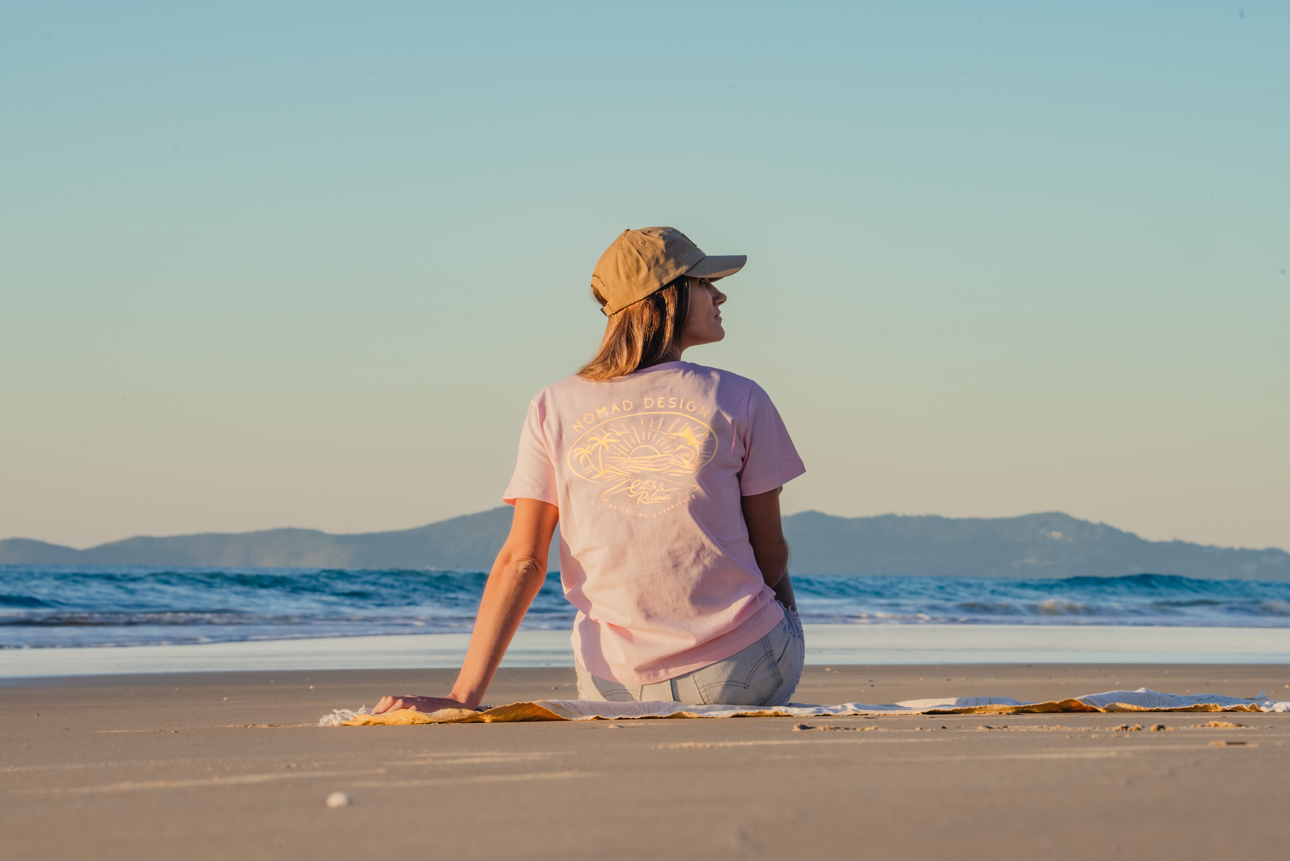 Women's Casual T-Shirt - Catch & Release Graphic Tee - Comfortable Cotton Shirt for Everyday Wear - Perfect for Outdoors, Fishing Trips & Relaxing Weekends