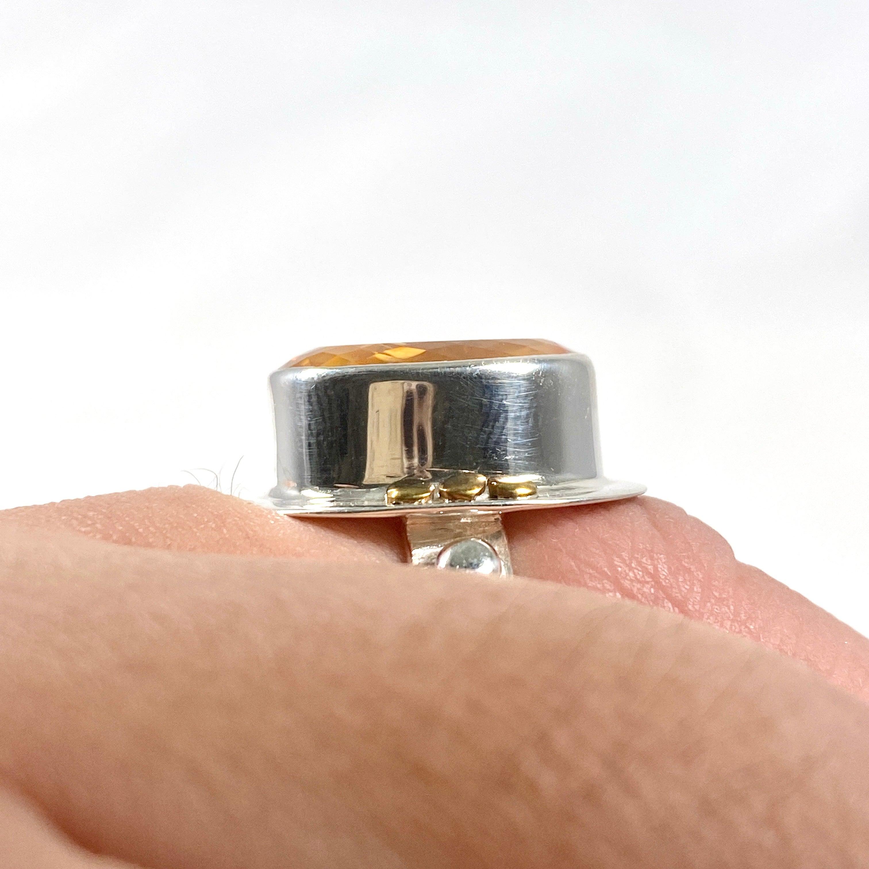 10K Gold Citrine Faceted Oval Ring with Elegant Detailing - Perfect for Weddings, Anniversaries & Special Occasions