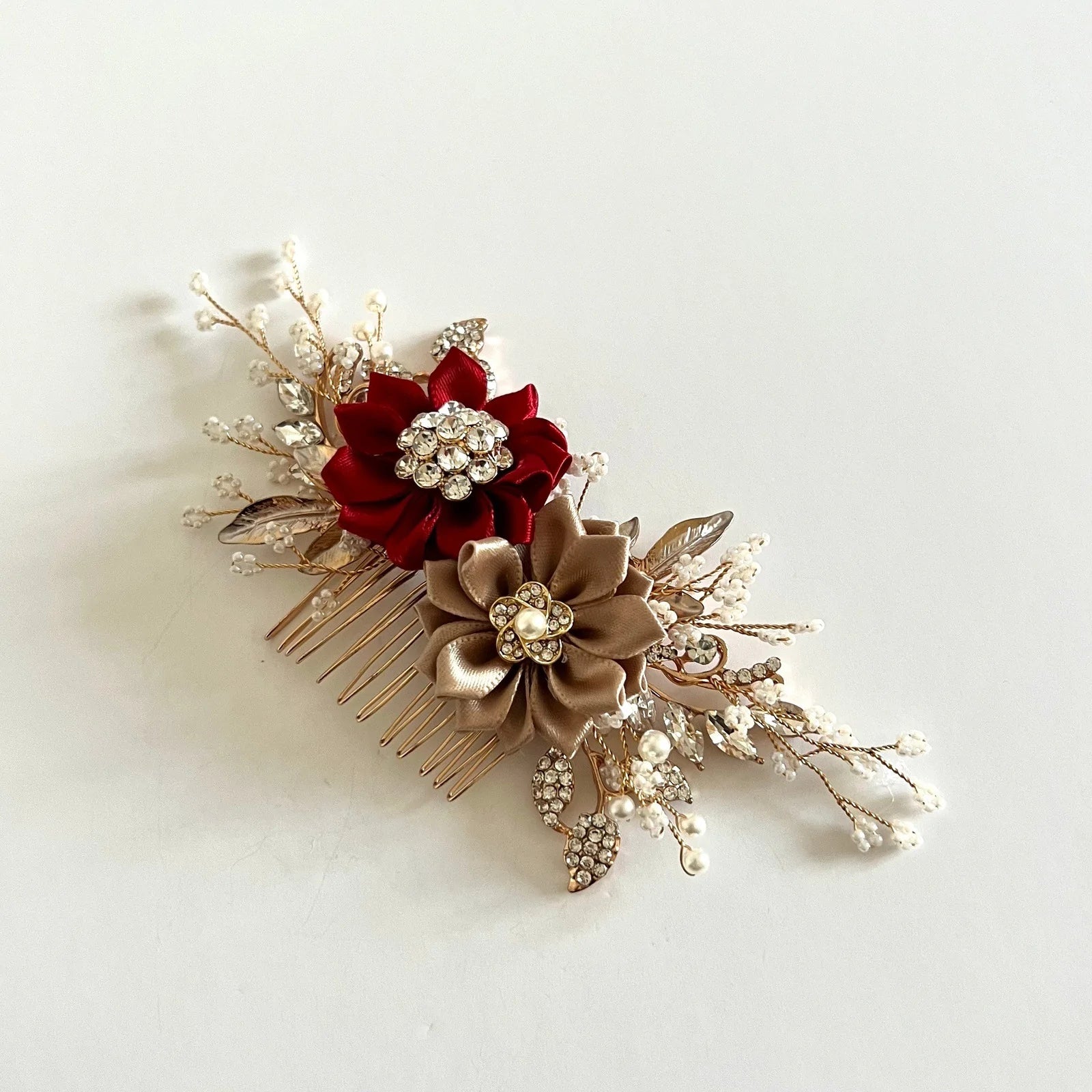 Elegant Floral Bridal Hair Comb for Wedding - Handmade Hair Accessories with Pearl & Crystal Decorations | Perfect for Brides, Bridesmaids, and Special Occasions