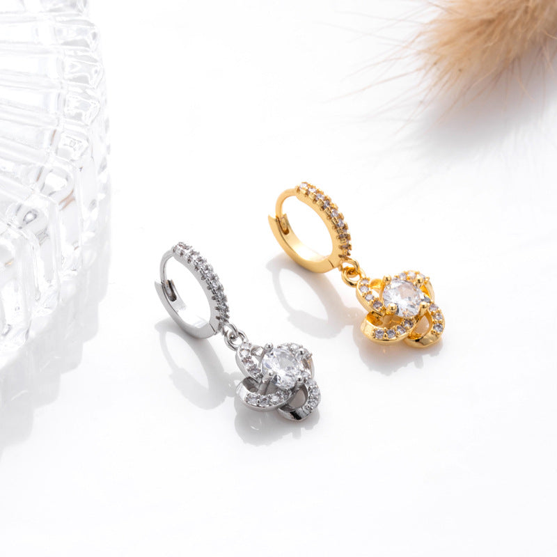 18K Gold Cartilage Huggie Hoop Earrings for Women - Sparkly & Dainty Earrings for Helix, Tragus, or Lobe Piercings | Perfect for Everyday Wear, Parties & Gifts | HSPJ404