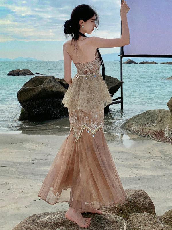 Elegant Halterneck Shell & Spaghetti Strap Mermaid Mesh Skirt Two-Piece Set - Vintage 1920s Style Beachwear for Summer Parties & Vacations