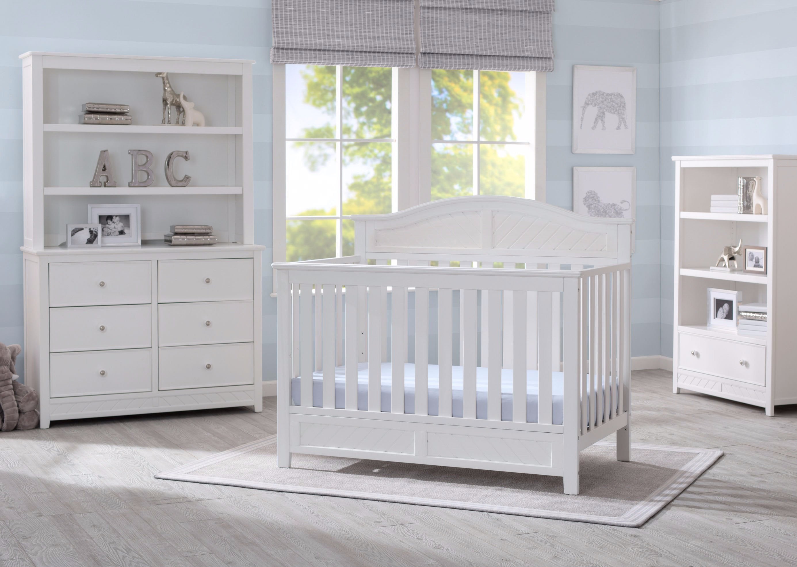 Bennington Elite Curved 4-in-1 Convertible Crib - Modern Nursery Furniture for Baby to Toddler Bed Transition | Perfect for Small Spaces & Stylish Nurseries