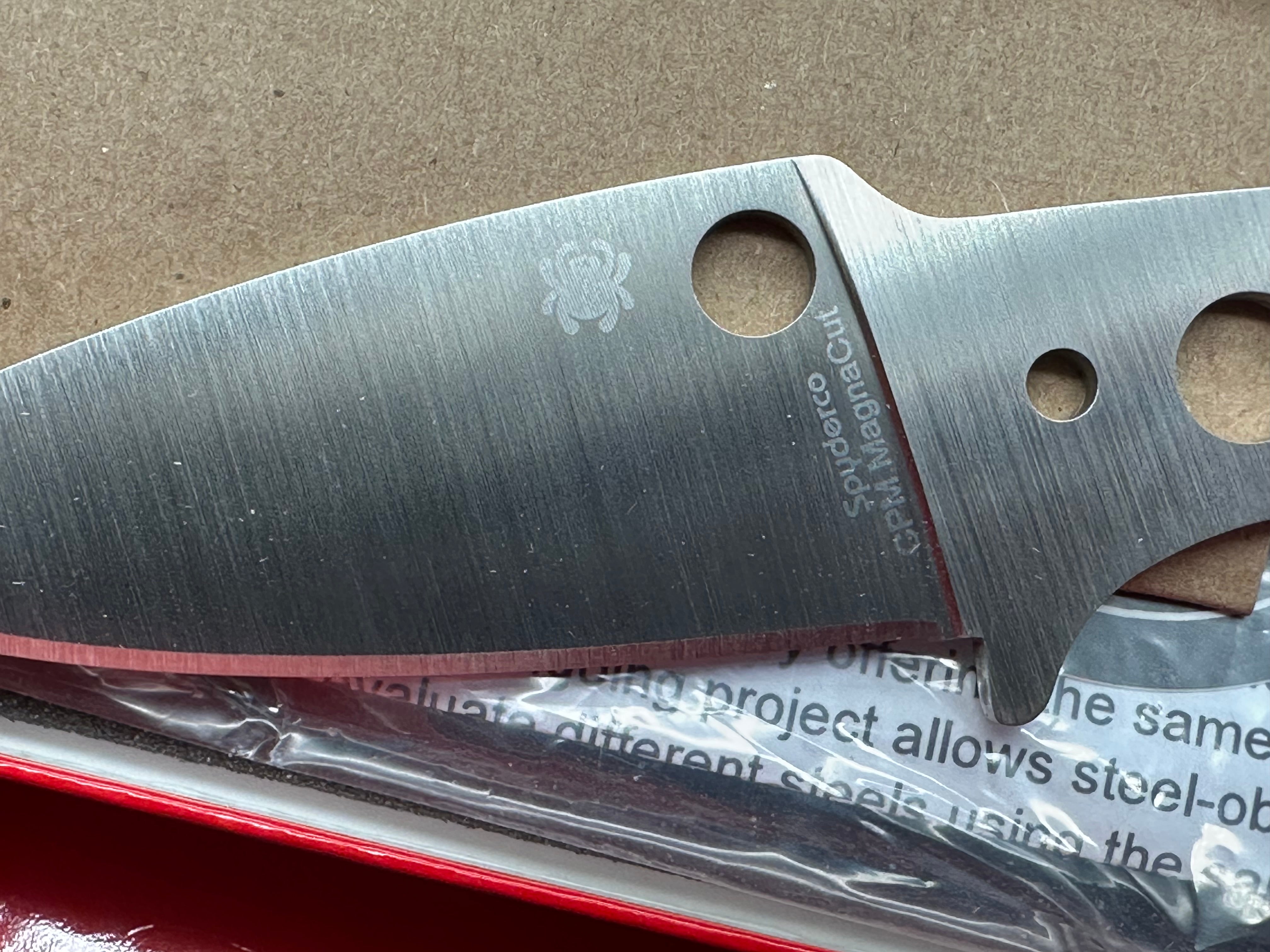 Spyderco Mule Folding Knife - New in Box - MagnaCut Steel Blade - Outdoor, Camping, EDC & Survival Knife