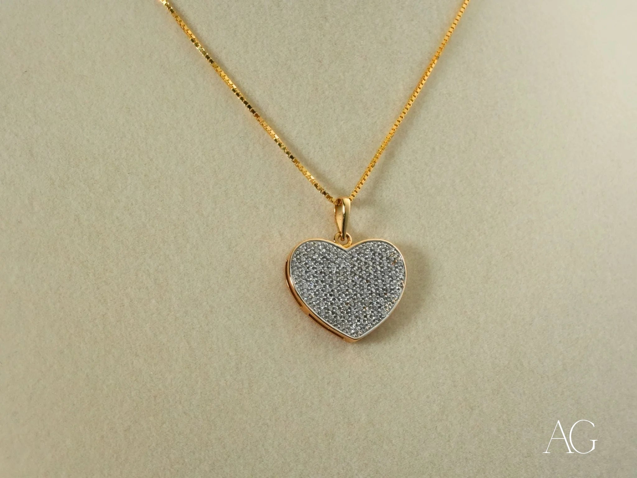 Golden Spark Heart Pendant Necklace - 14K Gold Plated Romantic Jewelry Gift for Women - Perfect for Valentine's Day, Anniversary & Special Occasions