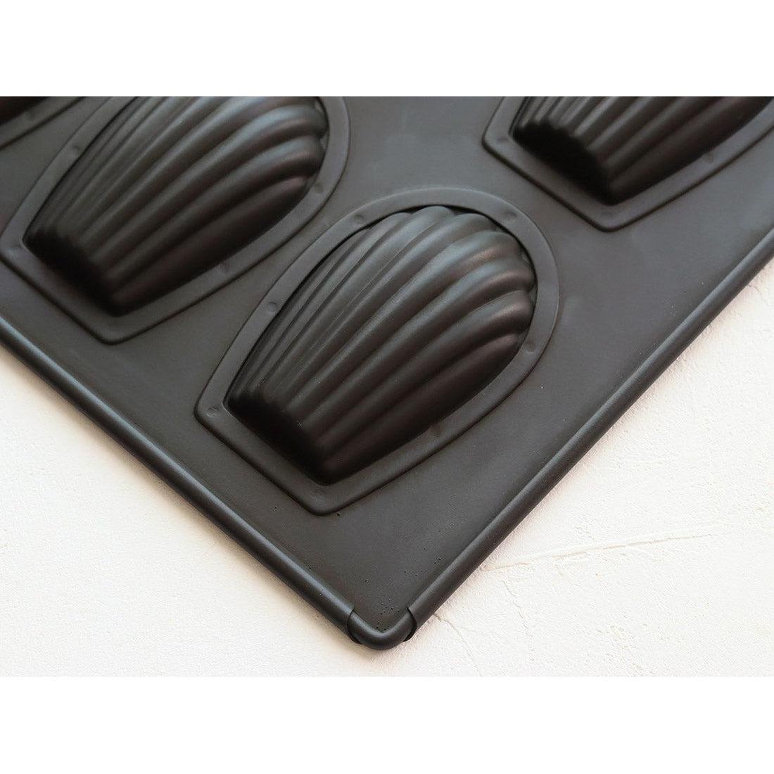 Premium Nonstick Madeleine Baking Pan - Matsunaga 8-Cavity Madeleine Mold for Perfect French Pastries | Ideal for Home Baking, Tea Parties & Gift Giving