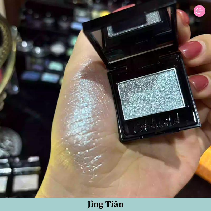 Coldnwild Silver Blue Mono Eyeshadow - Highly Pigmented Single Eyeshadow for Stunning Eye Makeup - Perfect for Party, Night Out & Special Occasions