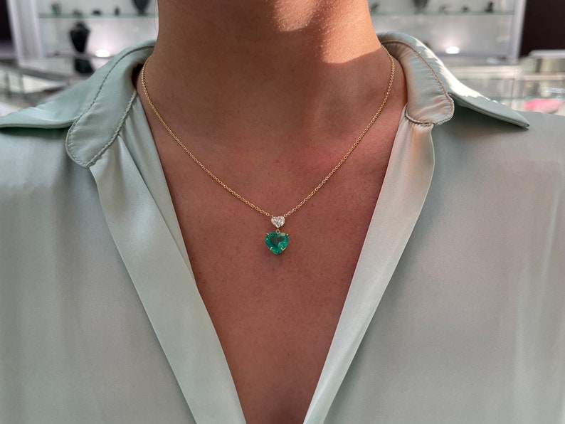 4.20tcw 18K Gold Natural Heart Emerald & Diamond Dangle Necklace for Women - Elegant Jewelry Gift for Valentine's Day, Anniversary & Special Occasions